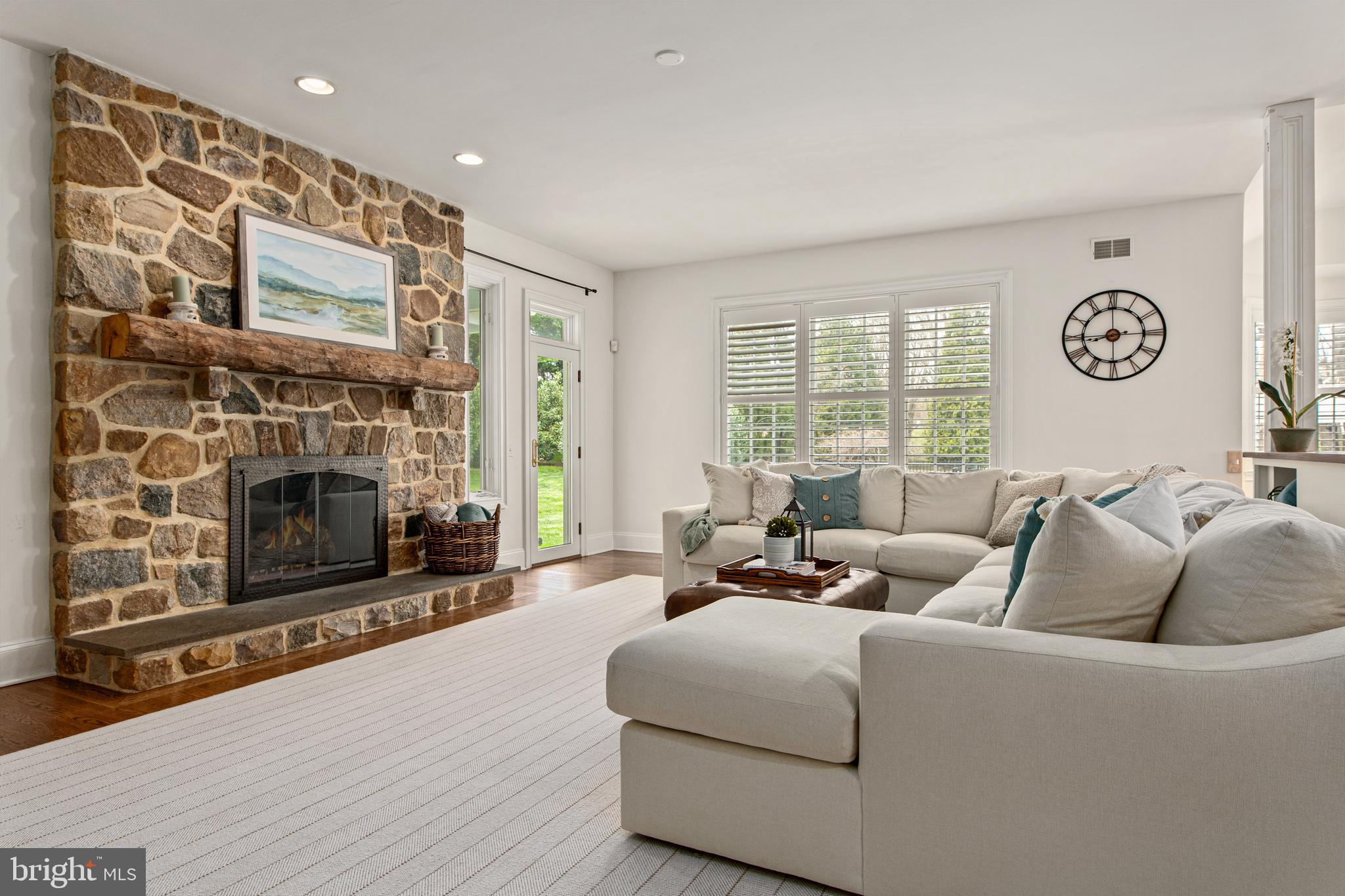 BRENTFORD - Residential