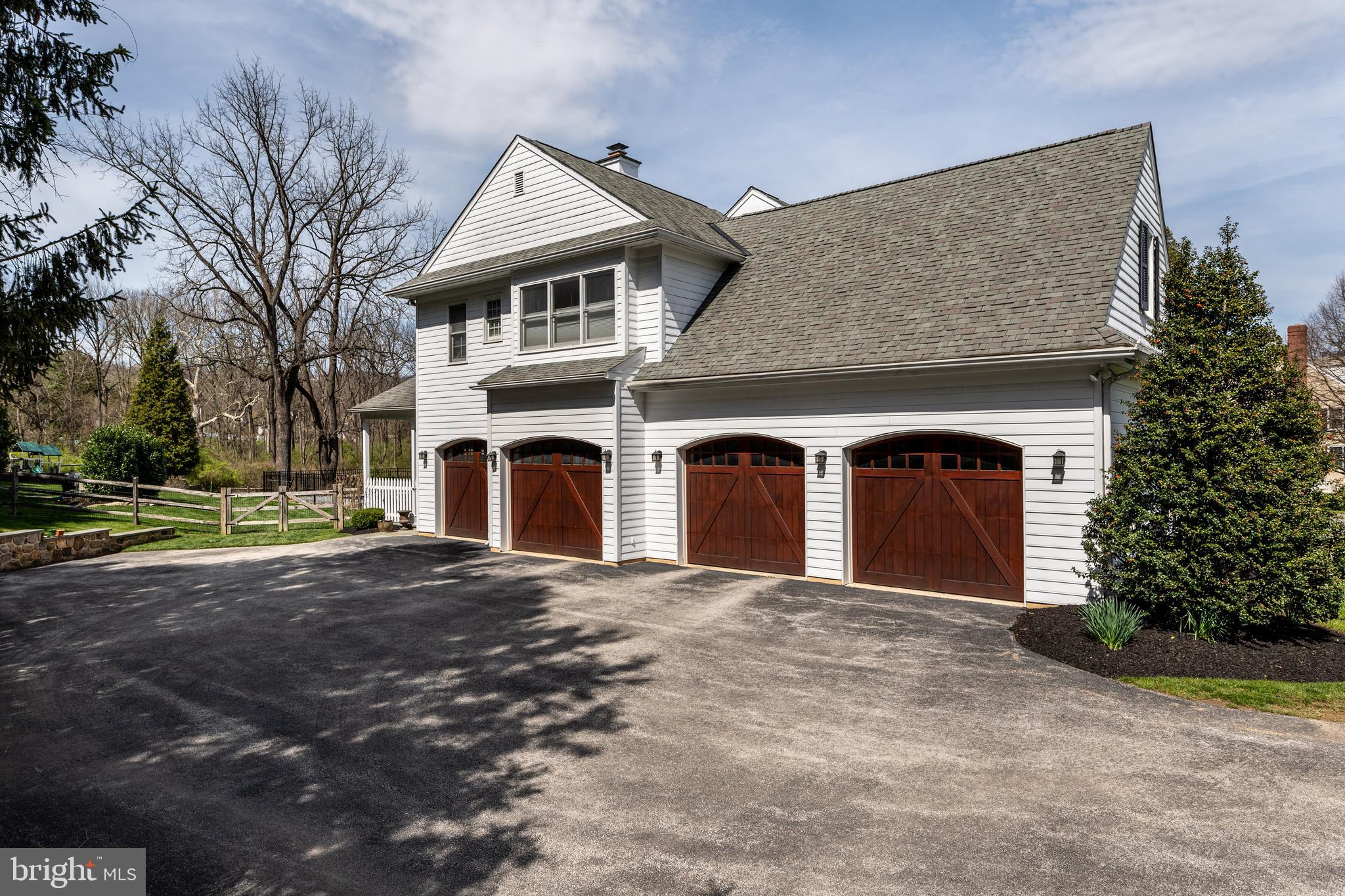 BRENTFORD - Residential