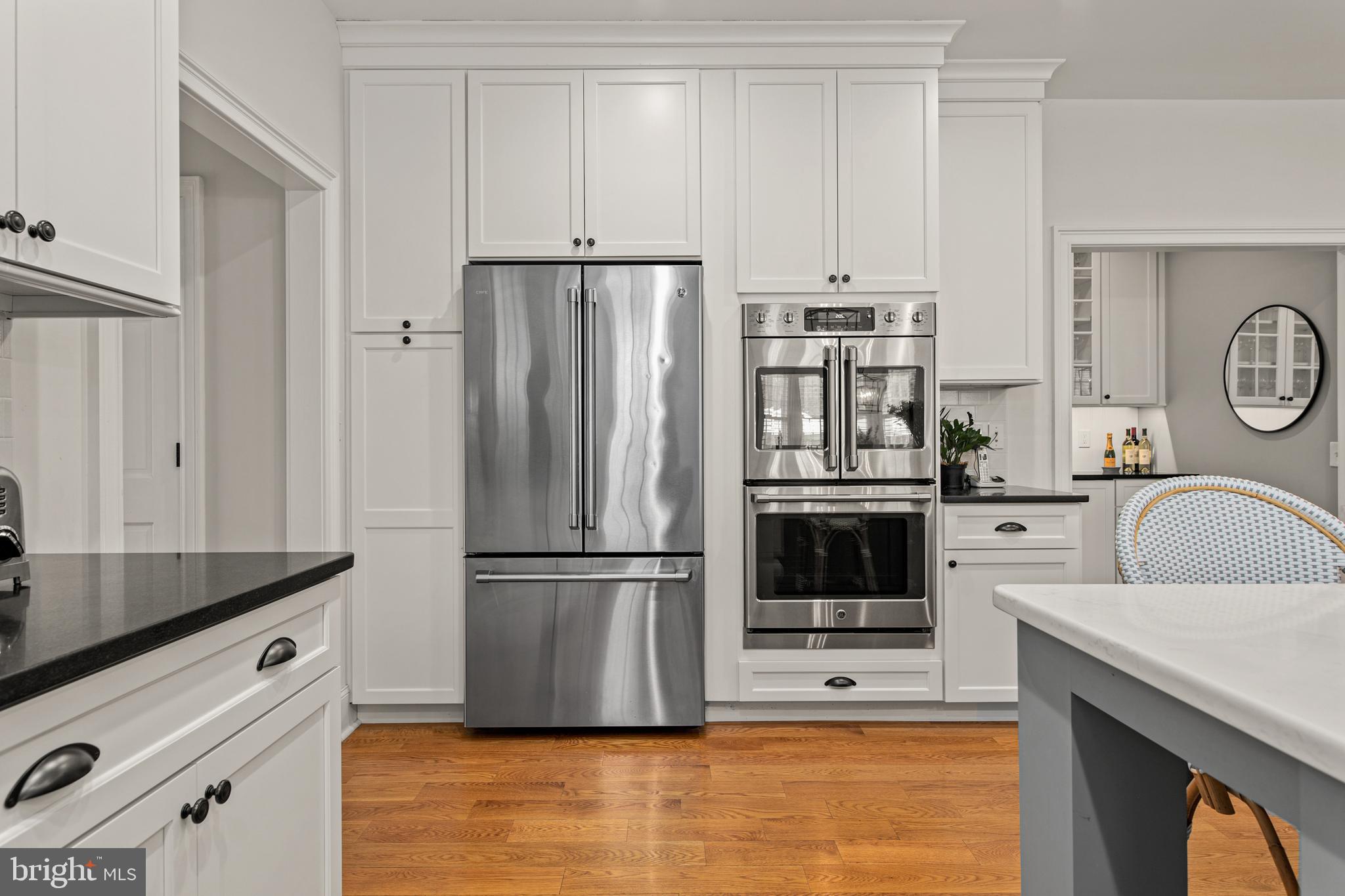 BRENTFORD - Residential