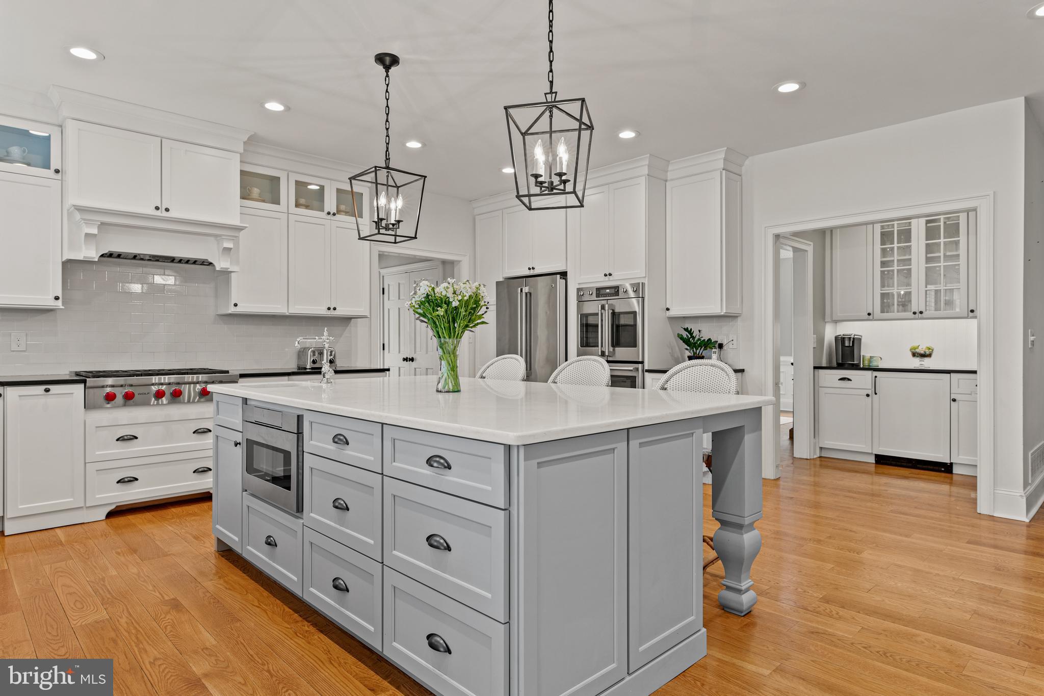 BRENTFORD - Residential