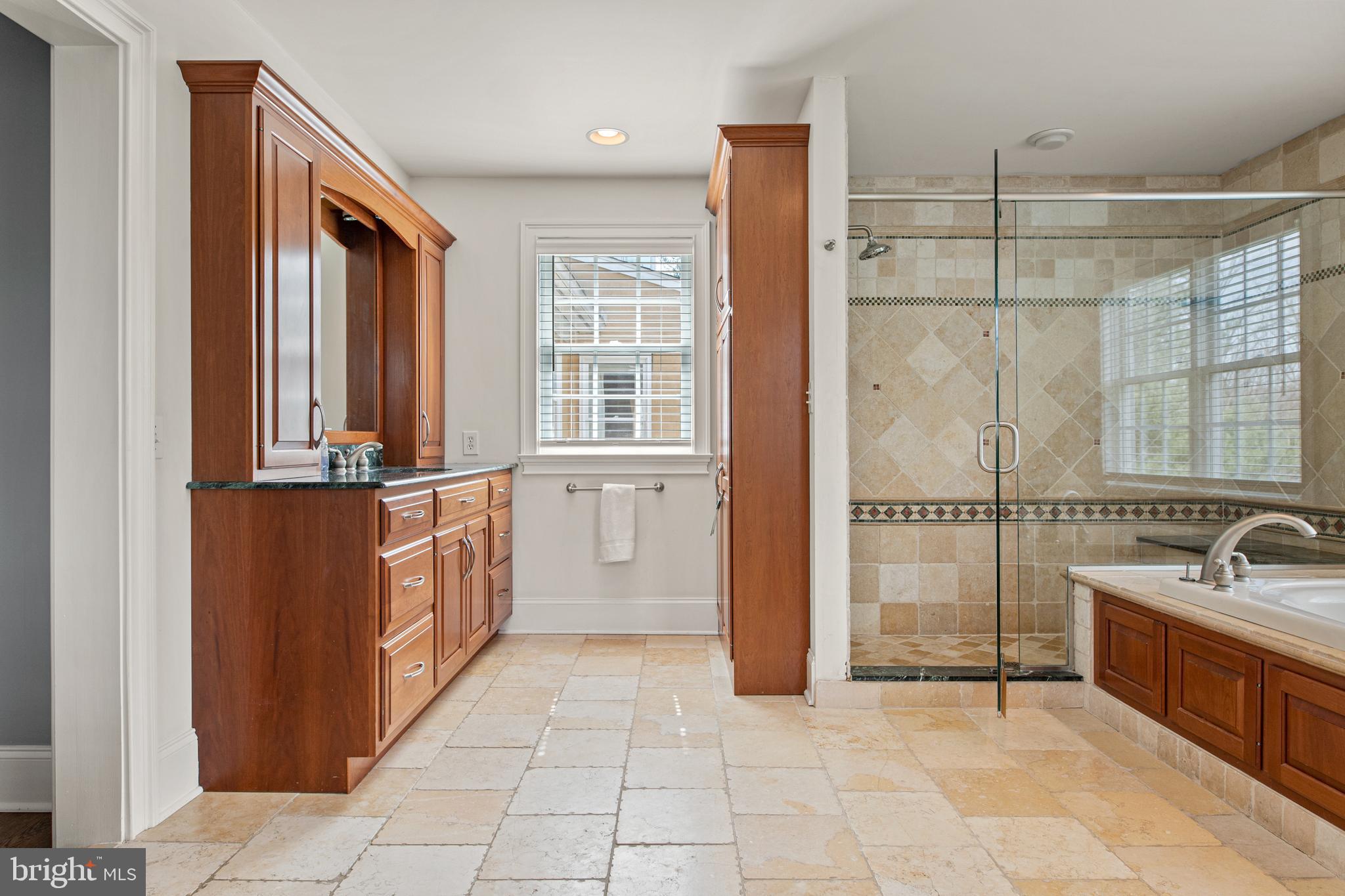 BRENTFORD - Residential