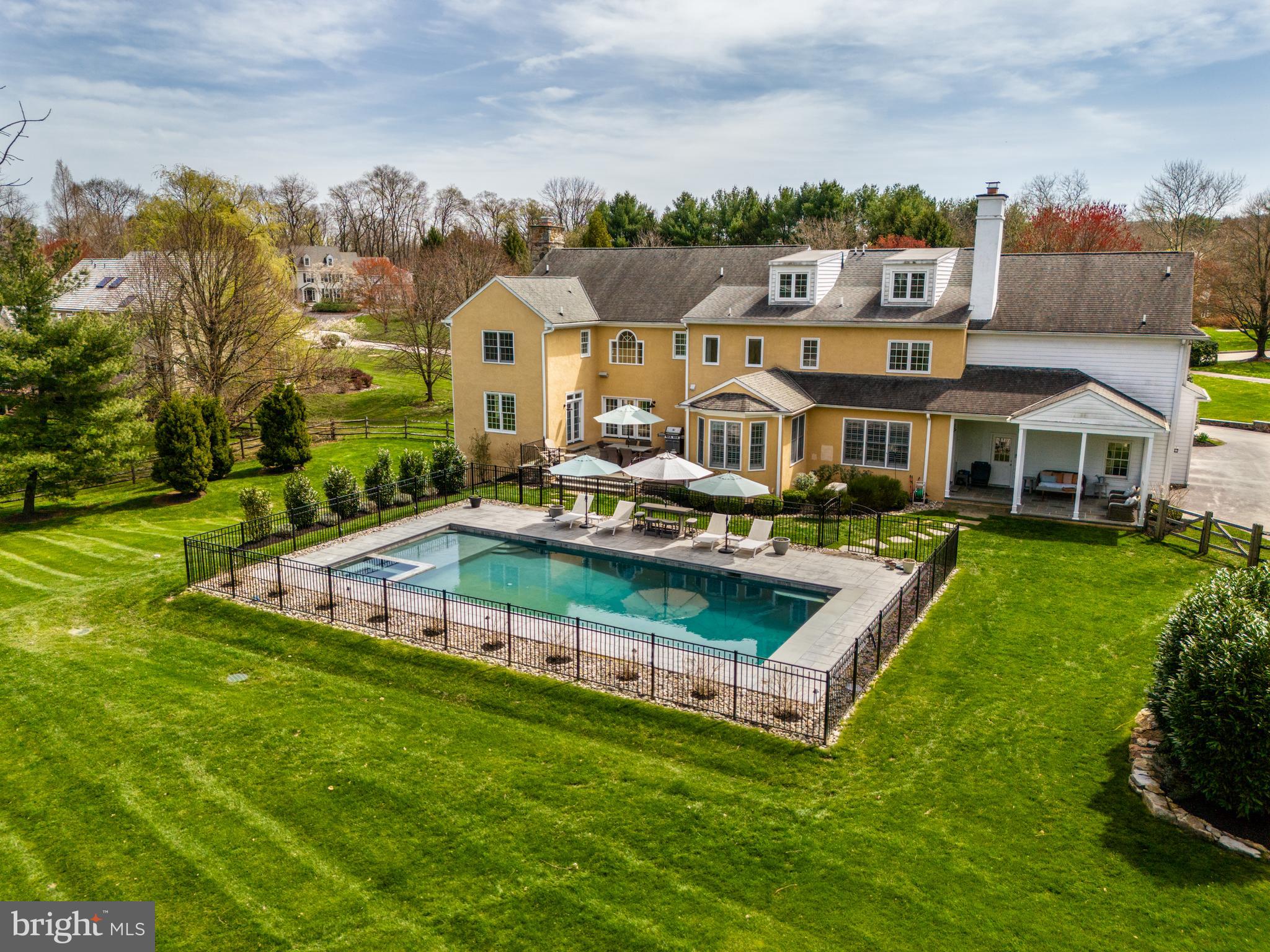 BRENTFORD - Residential