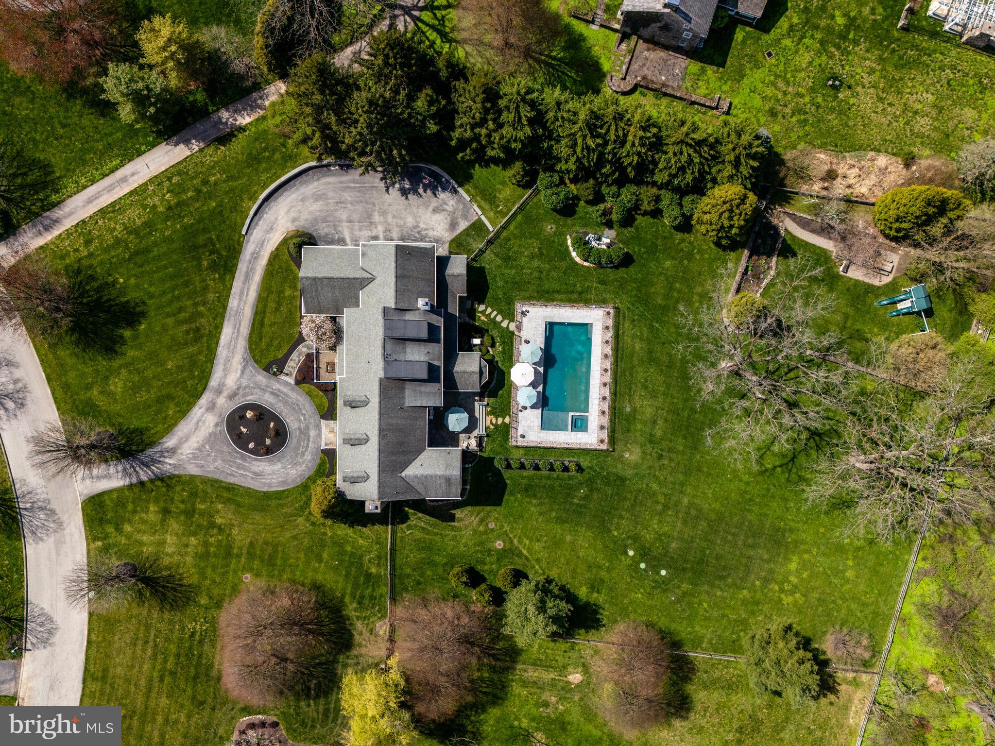 BRENTFORD - Residential