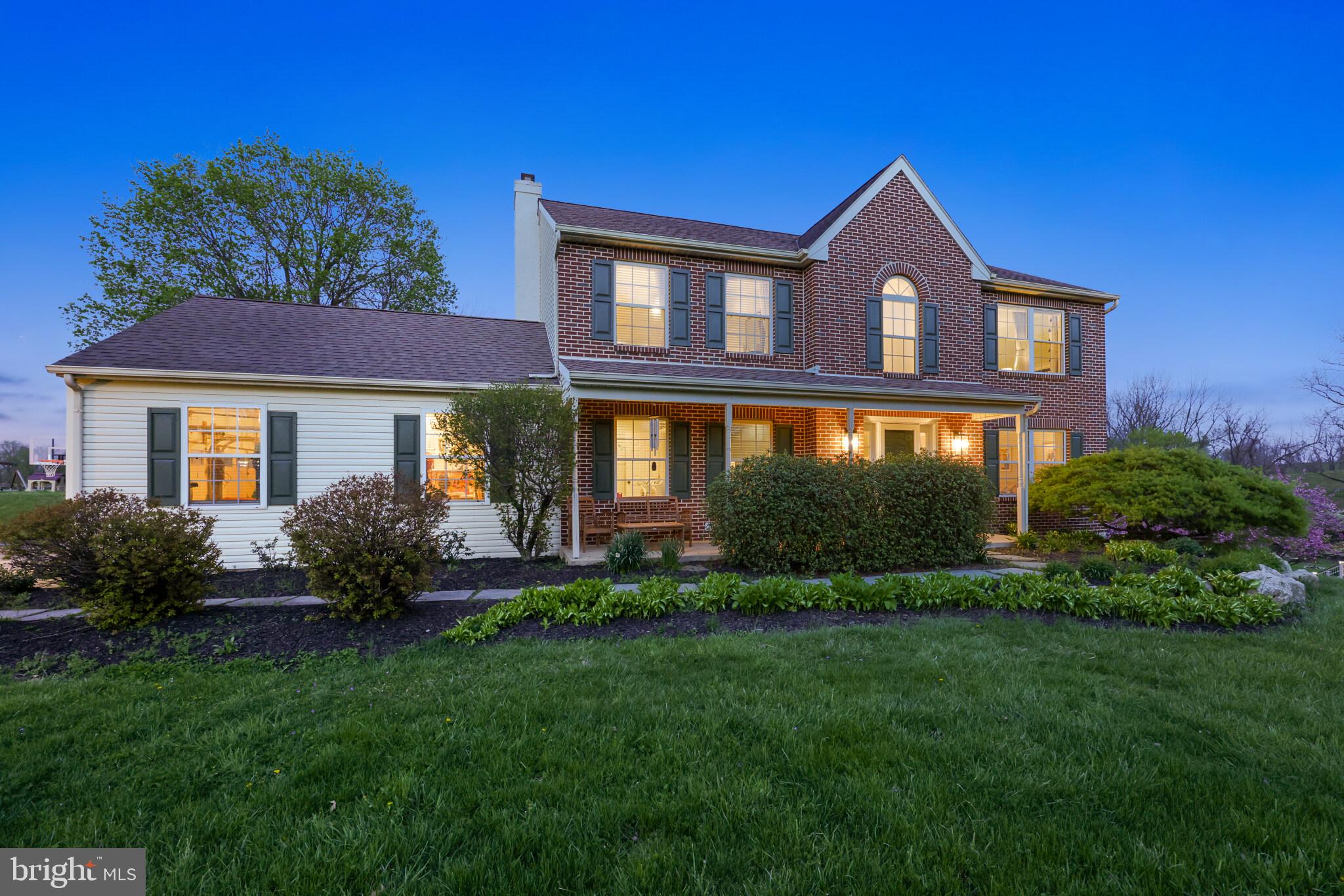 CHATHAM CHASE - Residential