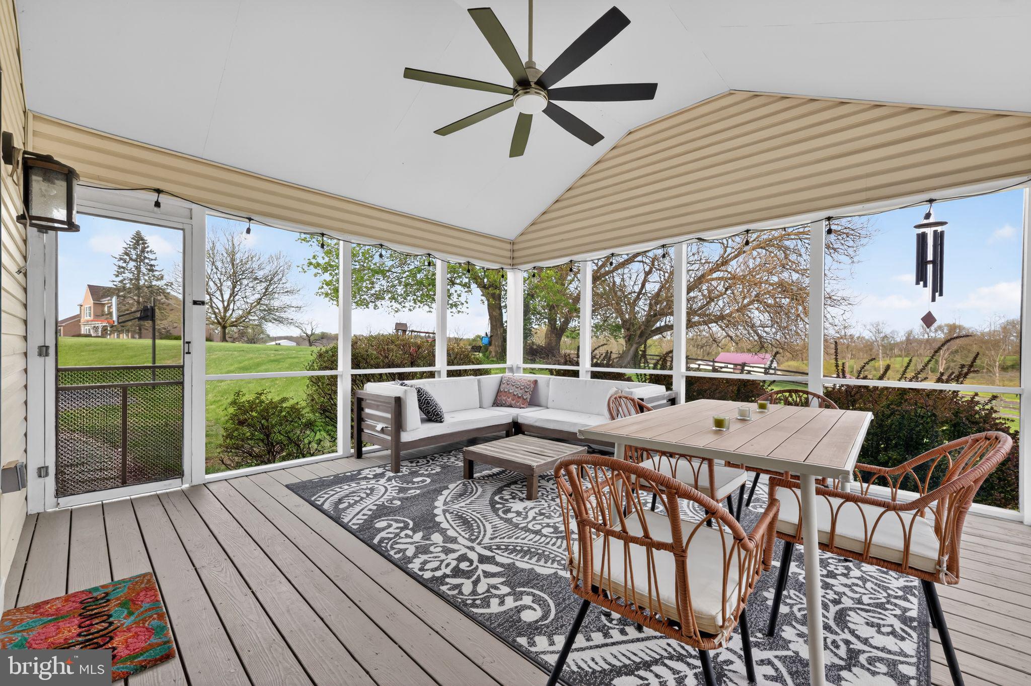 CHATHAM CHASE - Residential