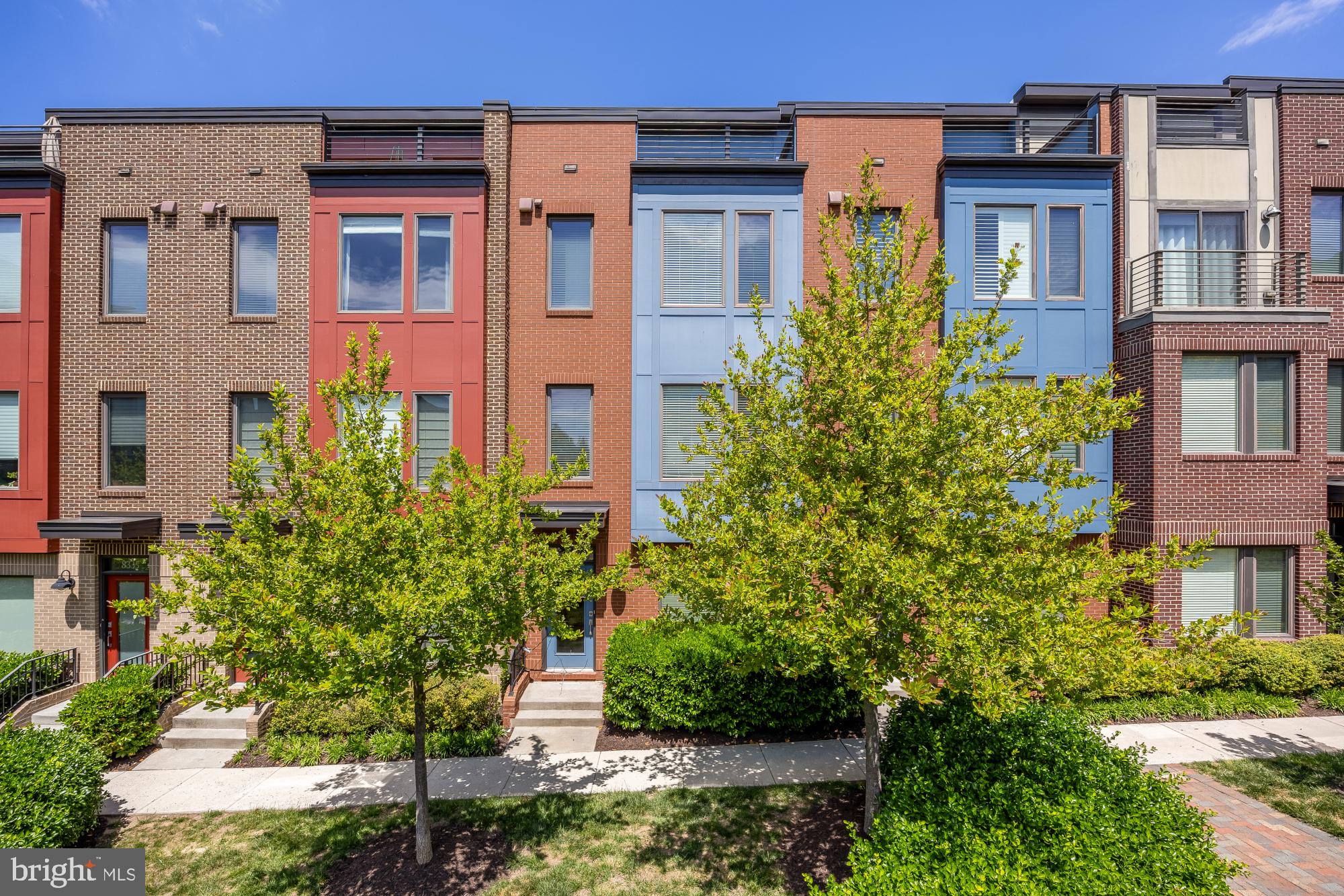 MOSAIC AT MERRIFIELD - Residential