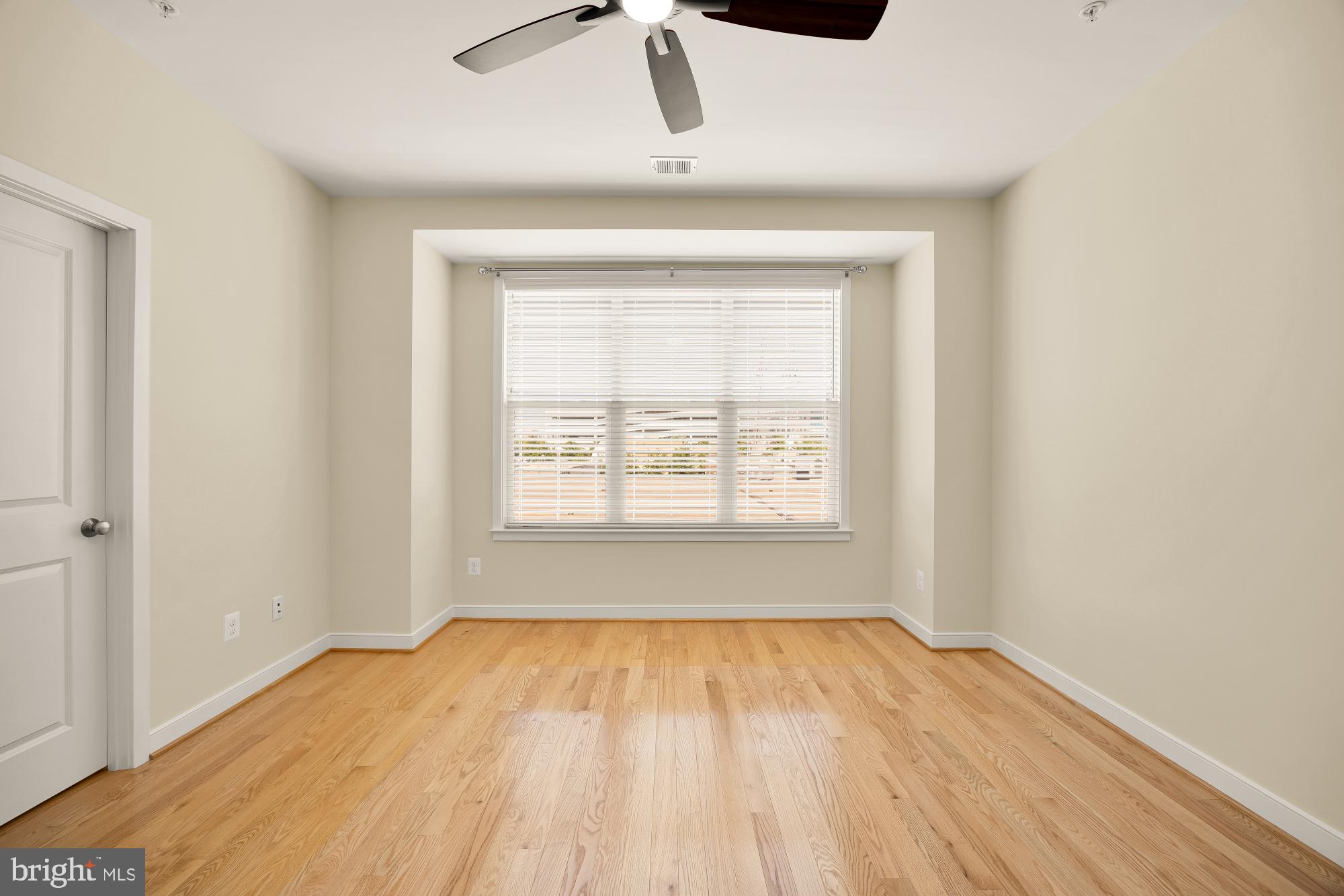 MOSAIC AT MERRIFIELD - Residential