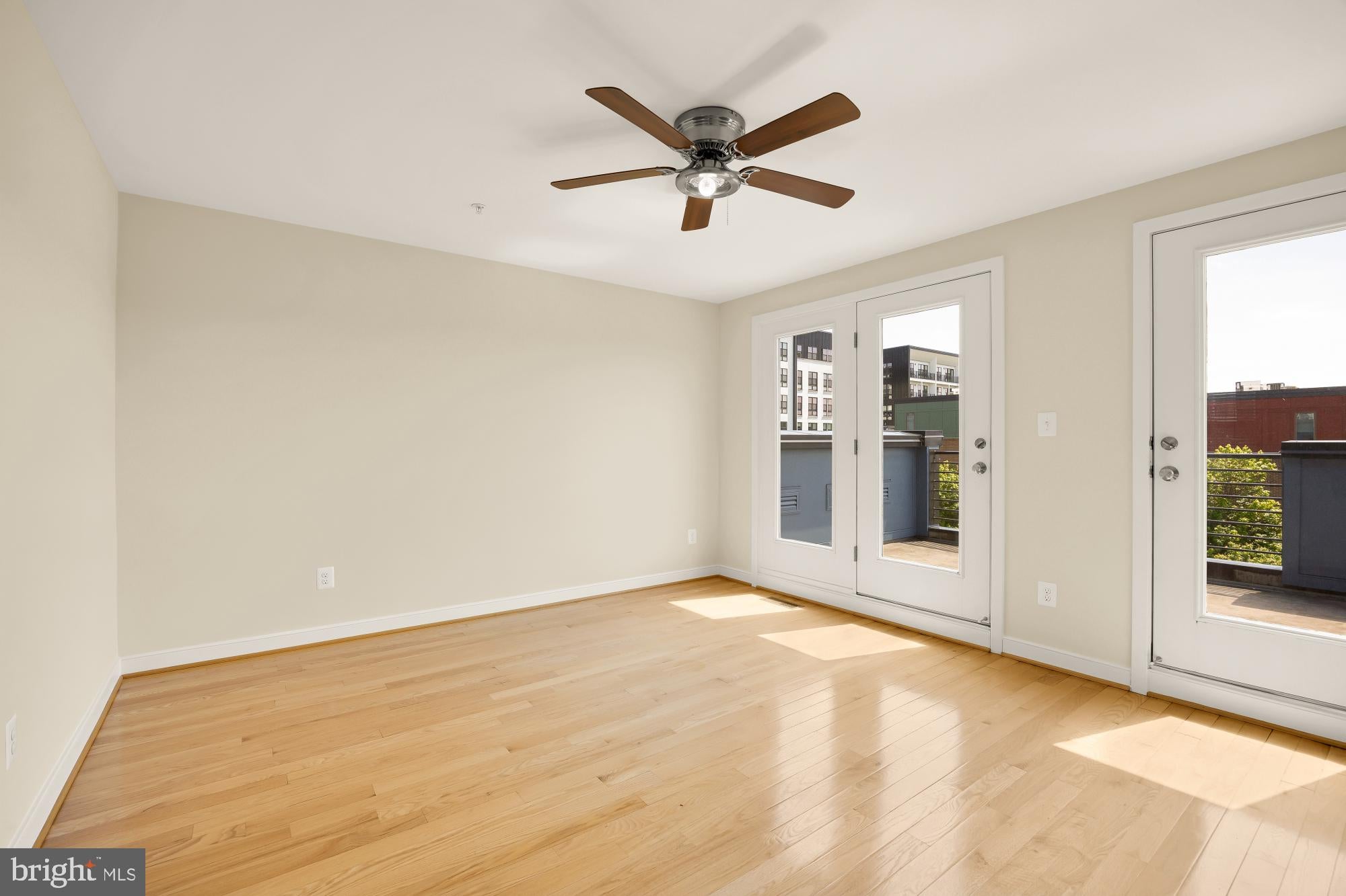 MOSAIC AT MERRIFIELD - Residential