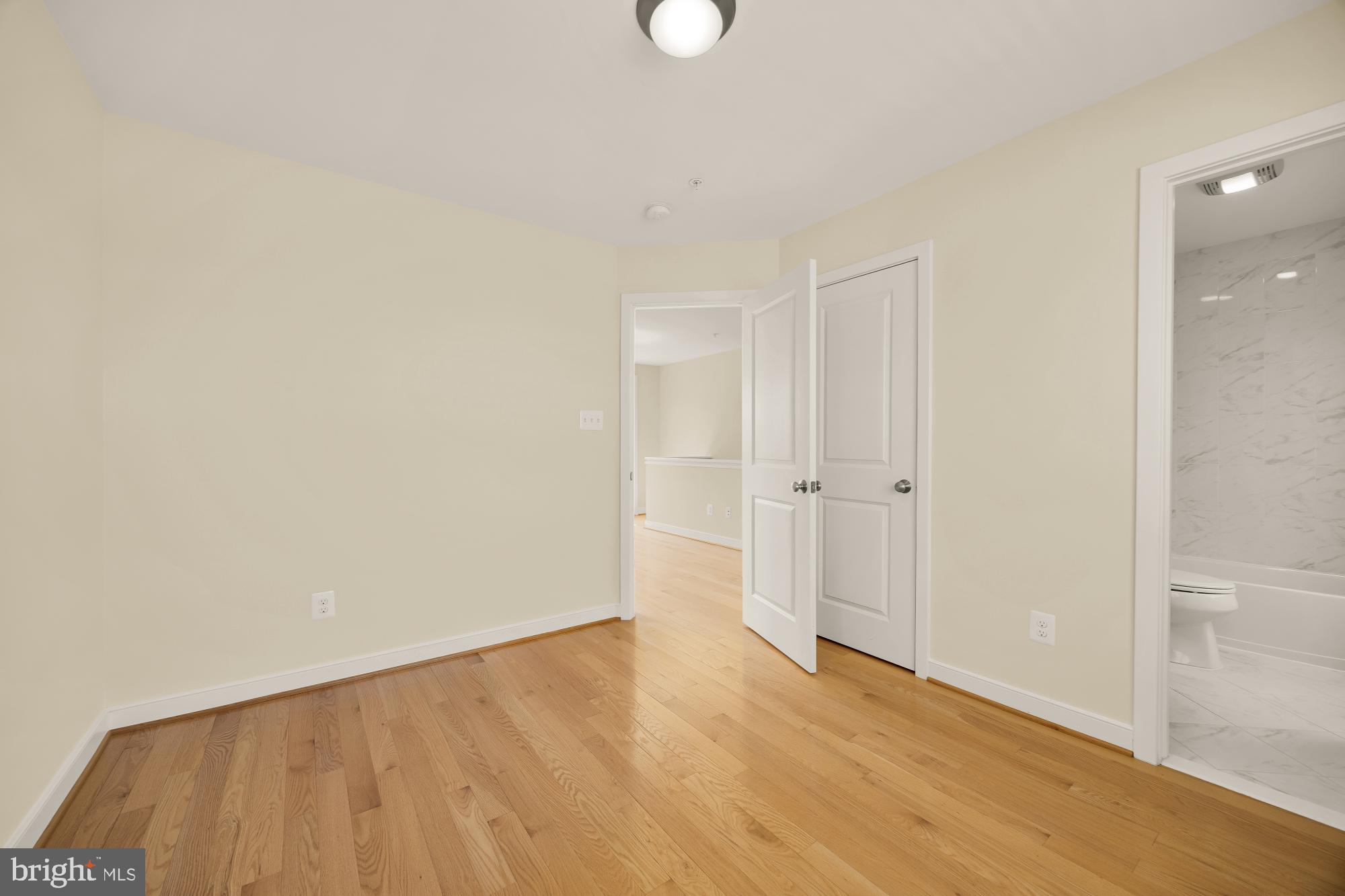 MOSAIC AT MERRIFIELD - Residential