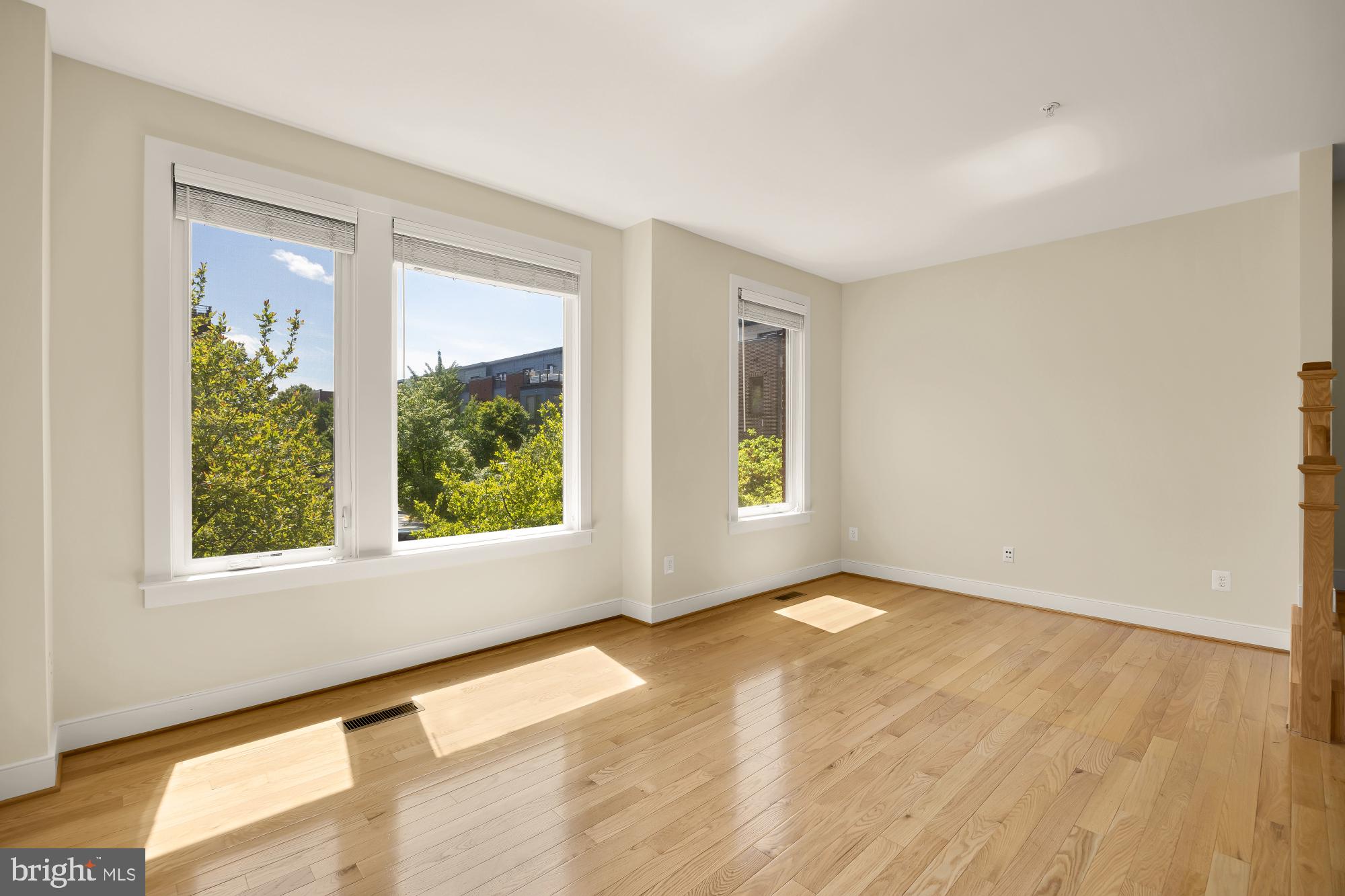 MOSAIC AT MERRIFIELD - Residential