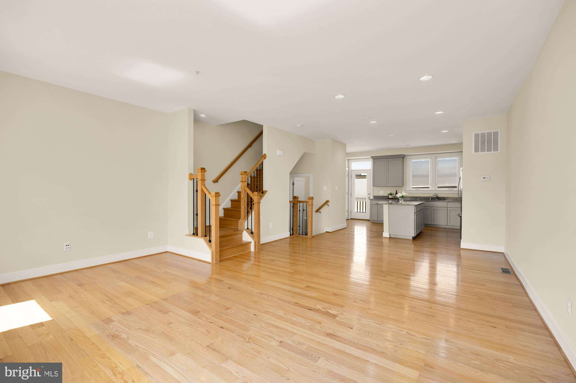 MOSAIC AT MERRIFIELD - Residential