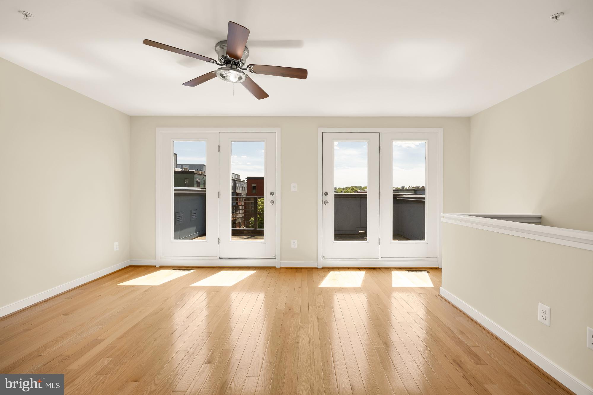 MOSAIC AT MERRIFIELD - Residential