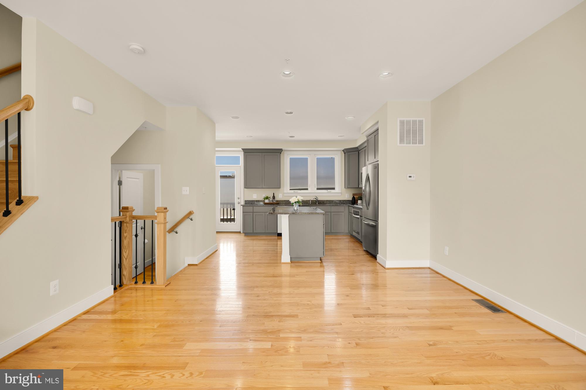 MOSAIC AT MERRIFIELD - Residential