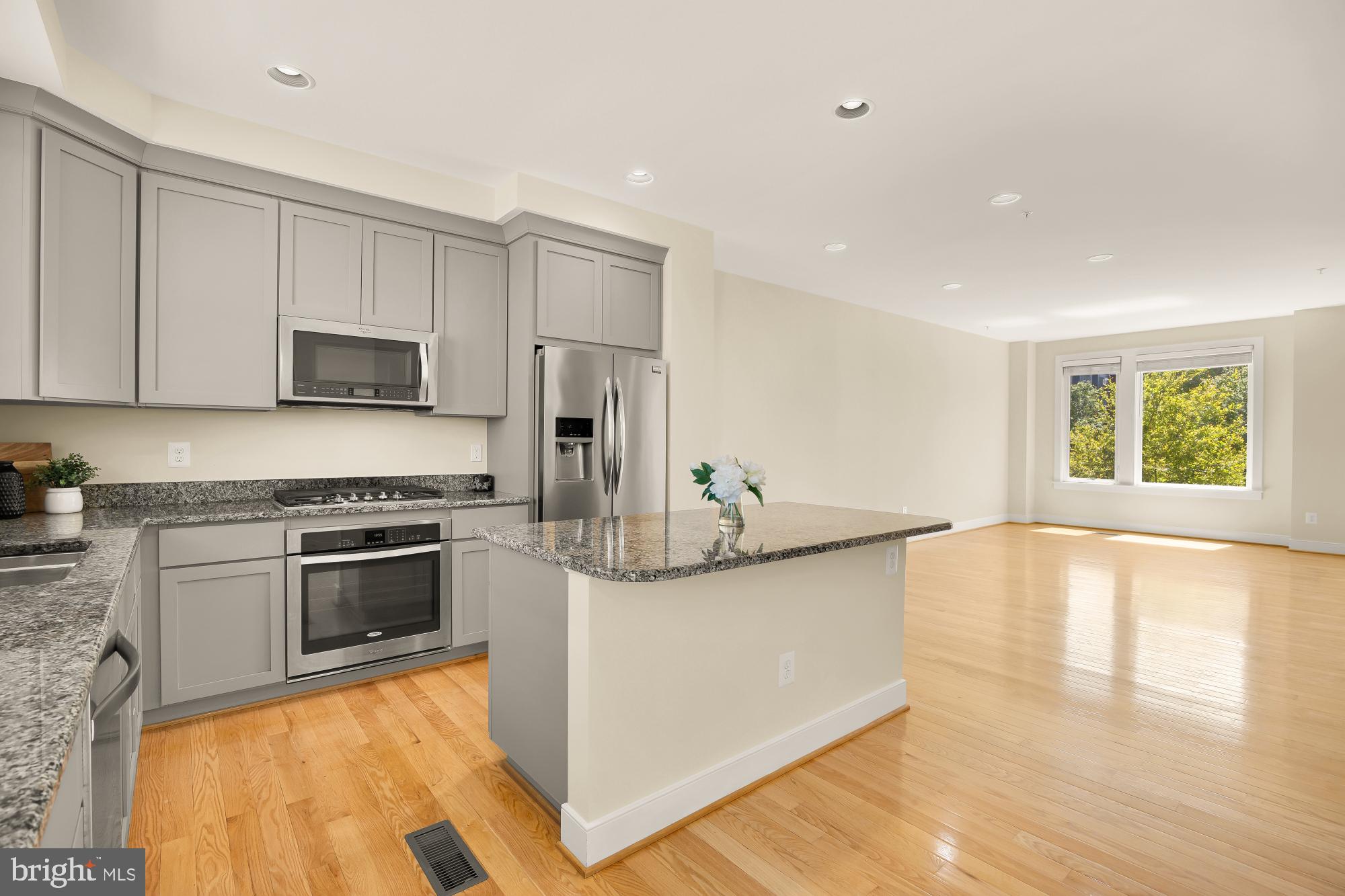 MOSAIC AT MERRIFIELD - Residential