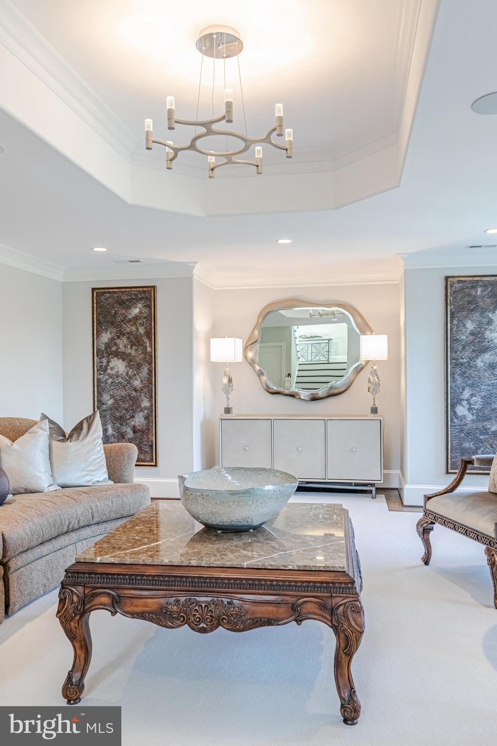 CREIGHTON FARMS - Residential