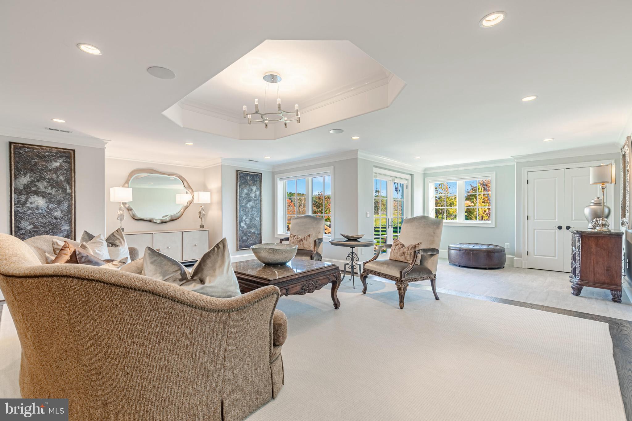 CREIGHTON FARMS - Residential