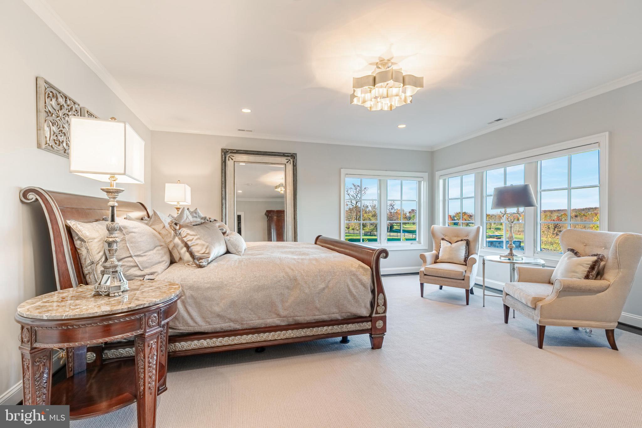 CREIGHTON FARMS - Residential