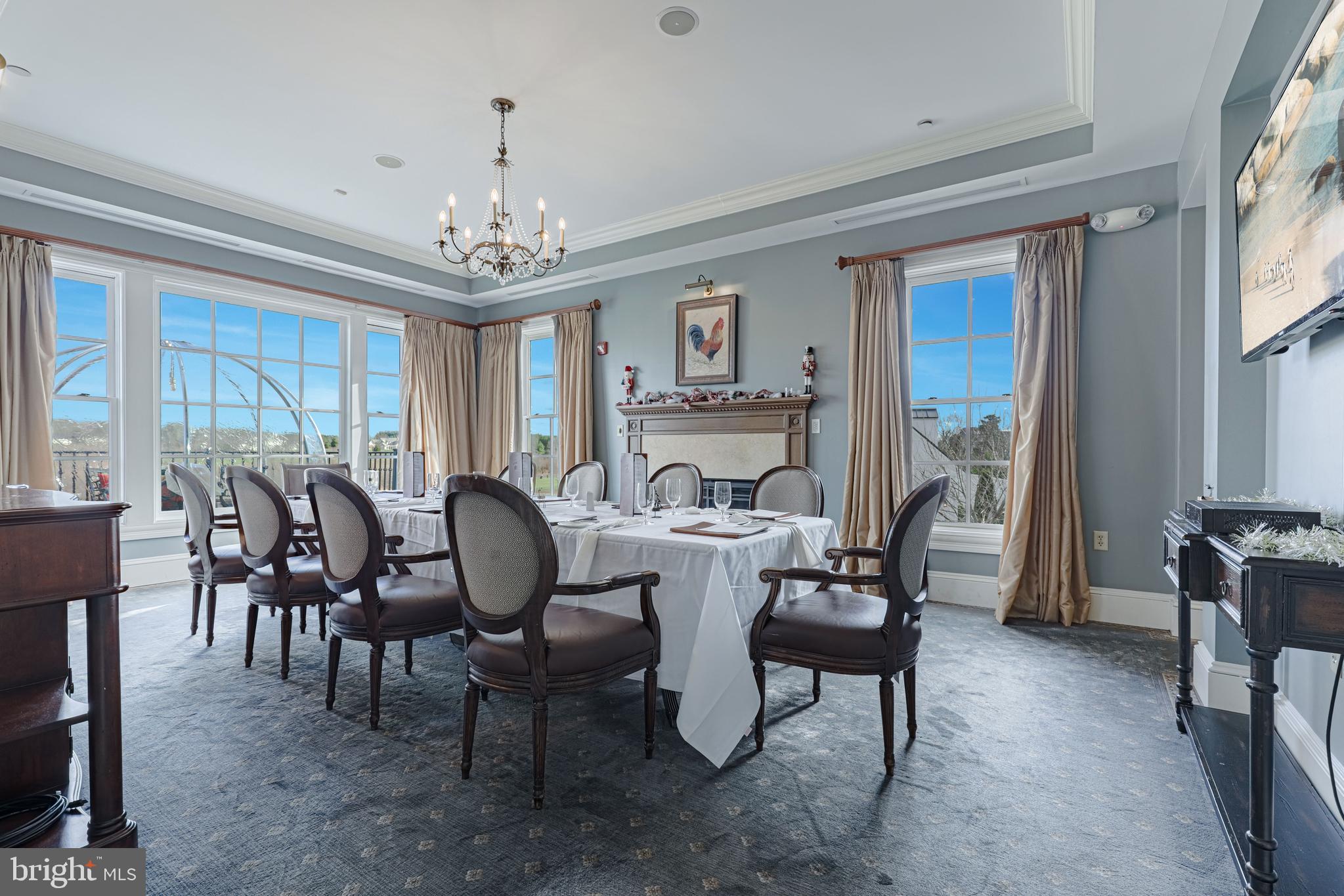 CREIGHTON FARMS - Residential