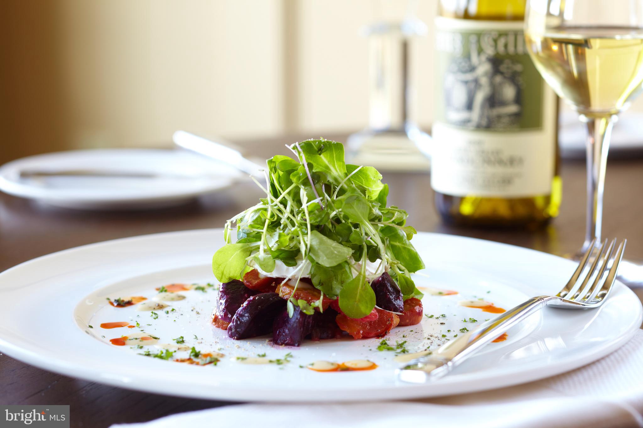 CREIGHTON FARMS - Residential