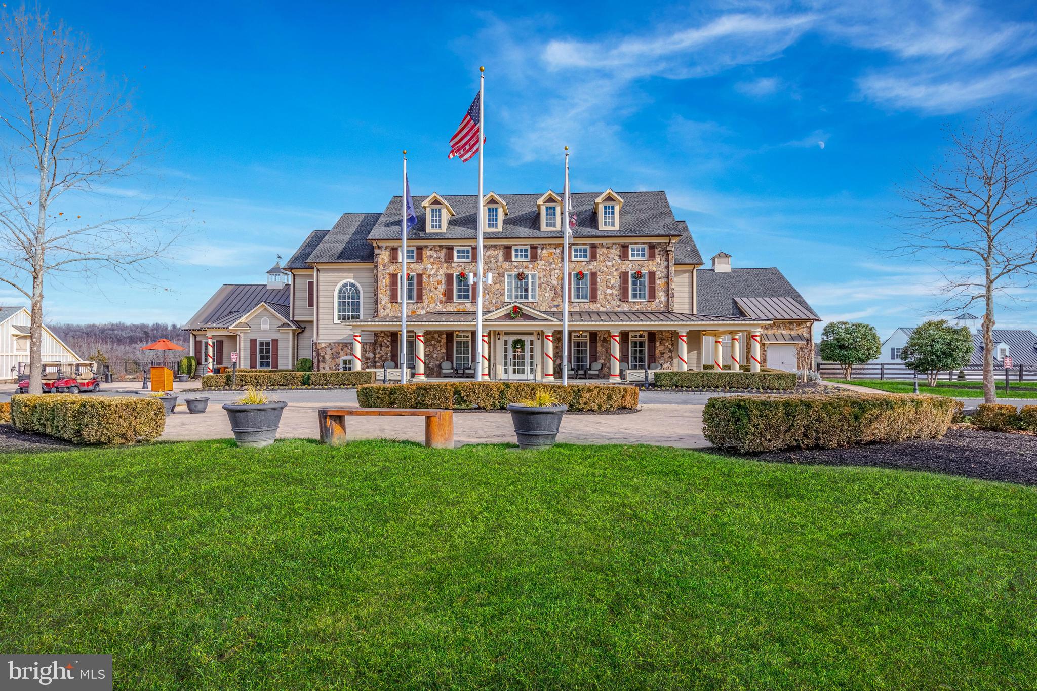 CREIGHTON FARMS - Residential