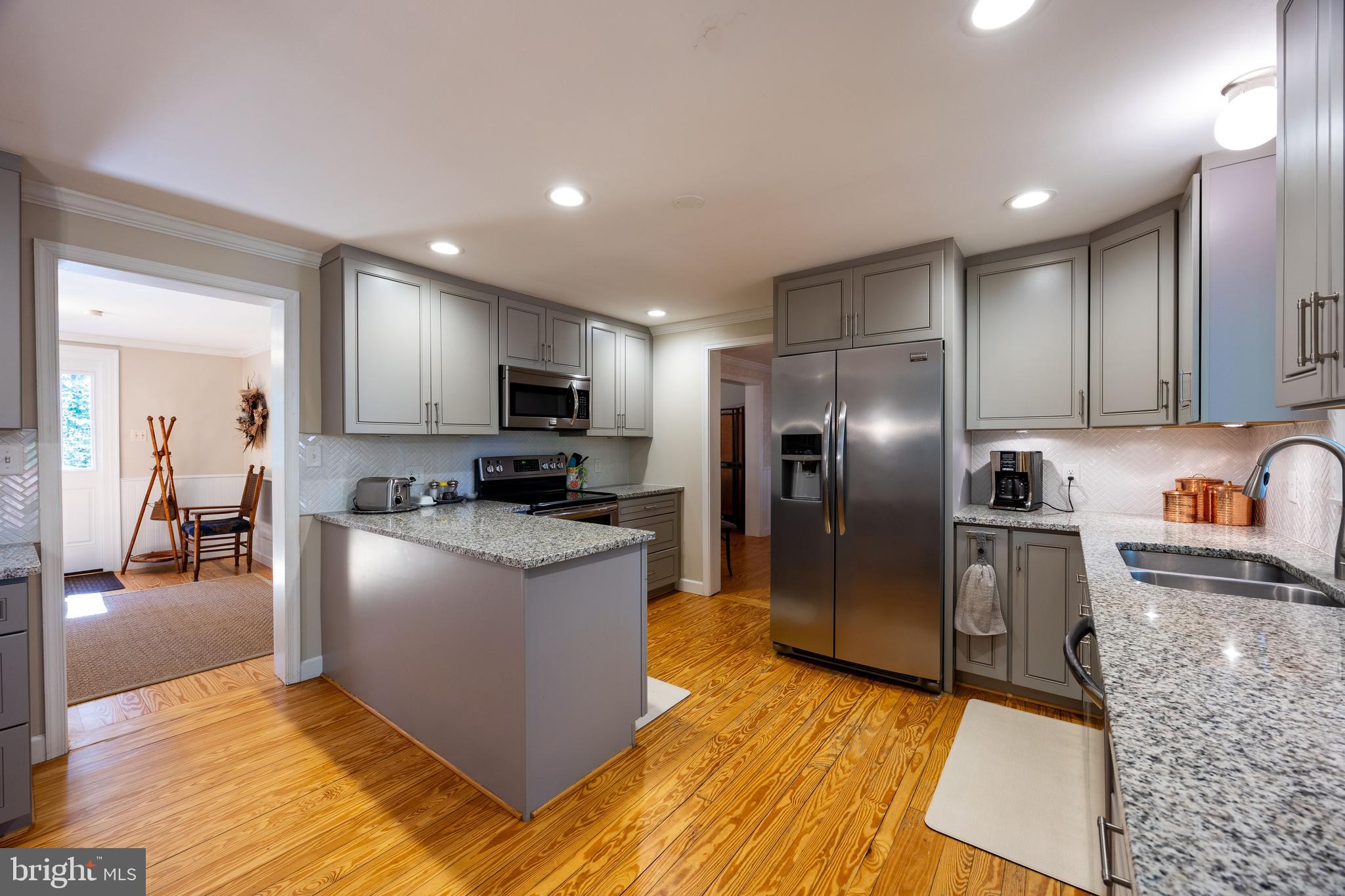 OAK TREE EAST - Residential