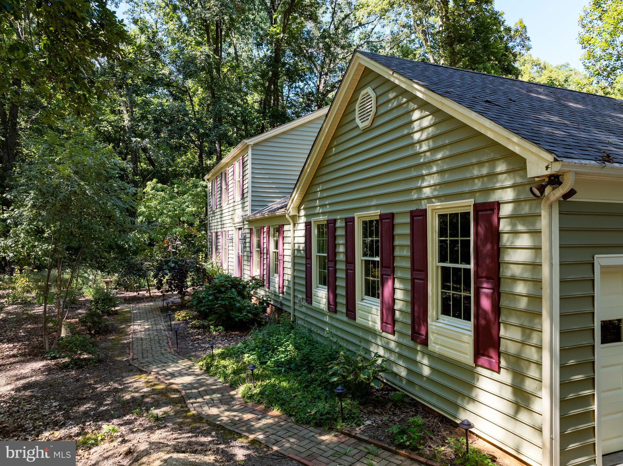 OAK TREE EAST - Residential
