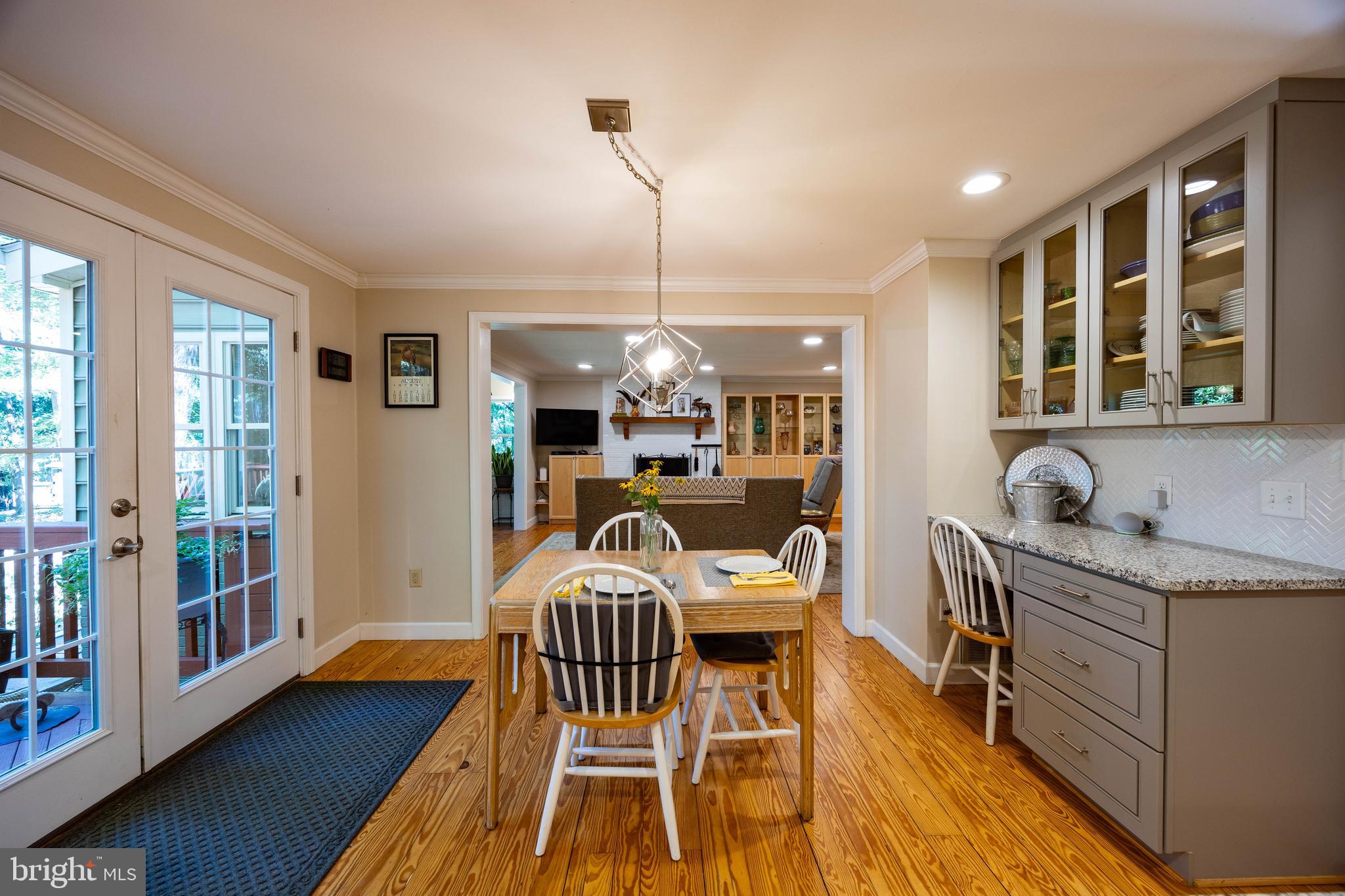 OAK TREE EAST - Residential