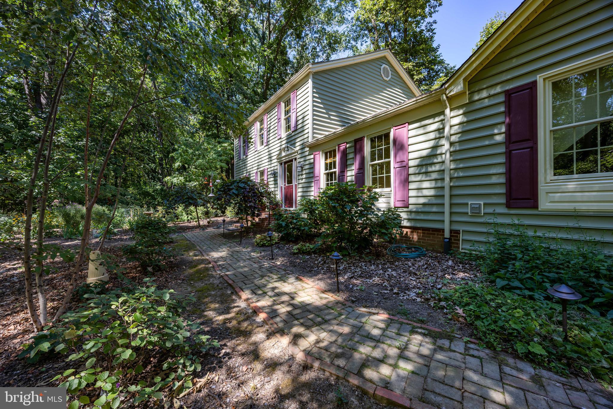 OAK TREE EAST - Residential