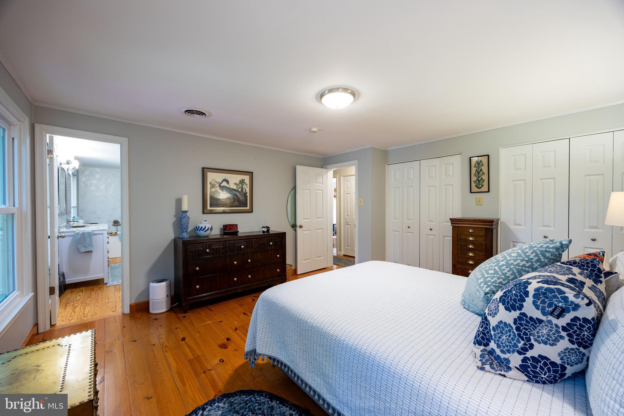 OAK TREE EAST - Residential