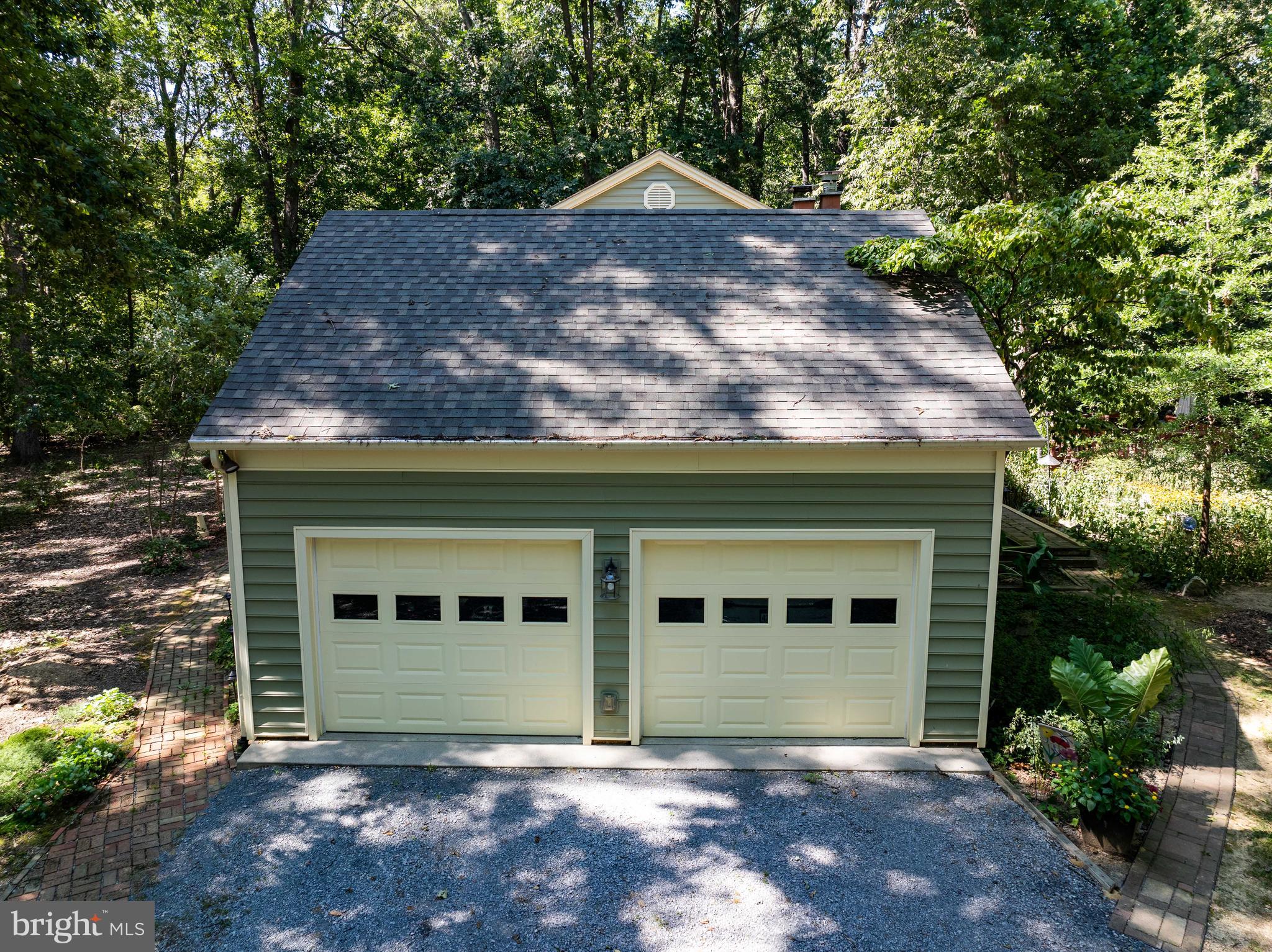 OAK TREE EAST - Residential