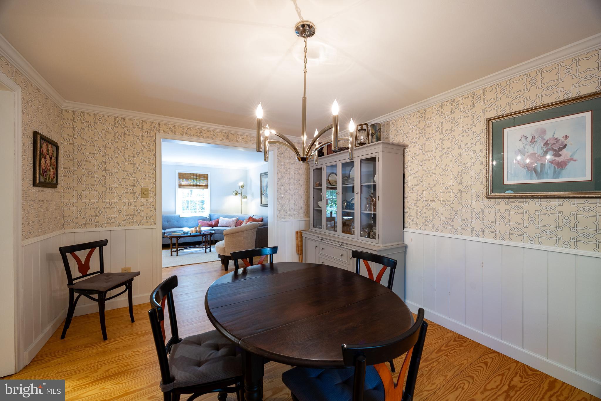 OAK TREE EAST - Residential