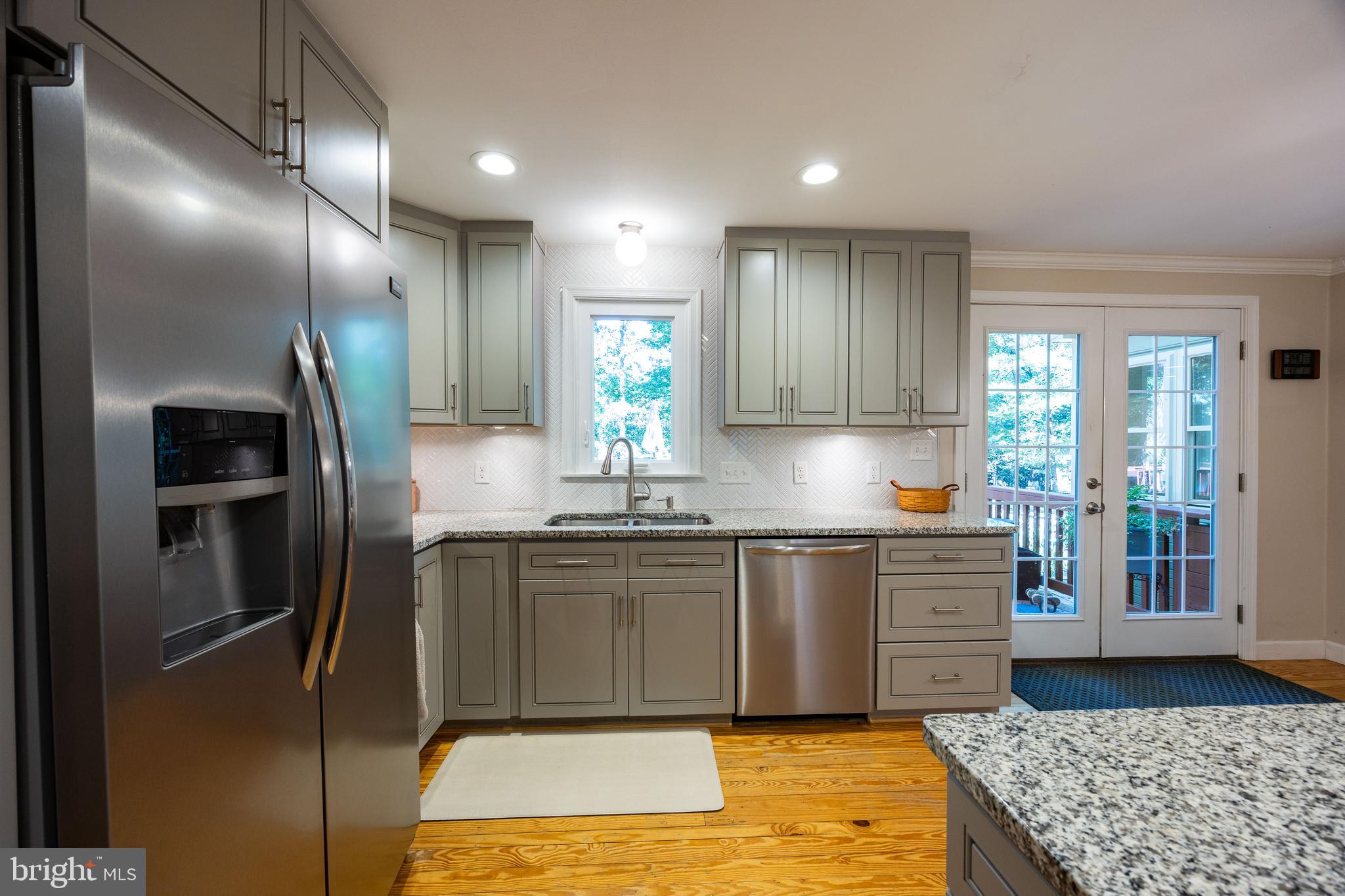 OAK TREE EAST - Residential