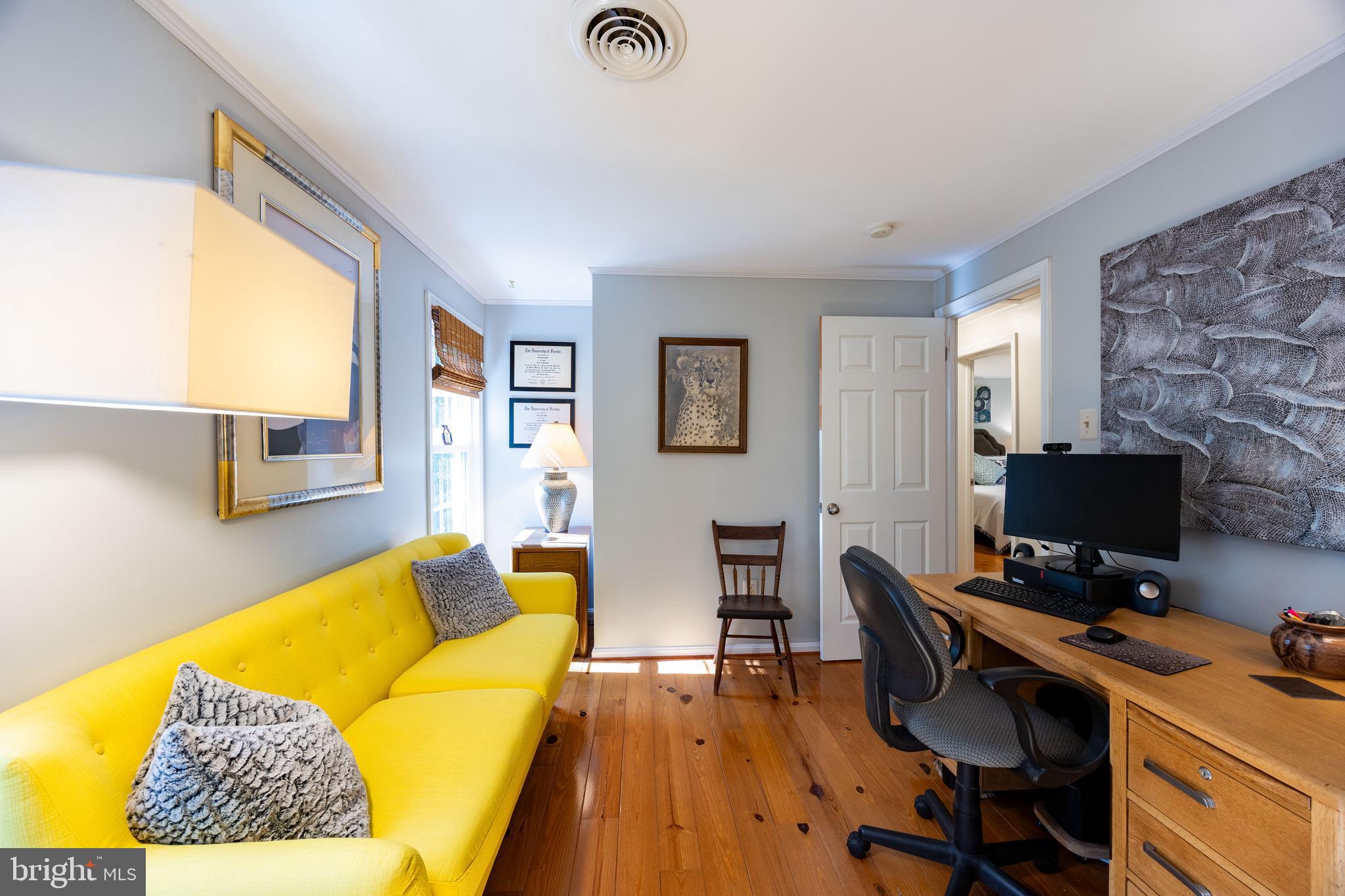 OAK TREE EAST - Residential