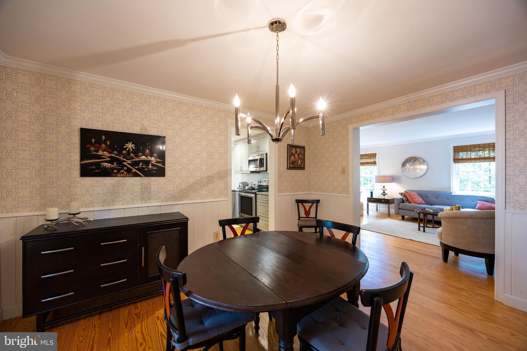 OAK TREE EAST - Residential