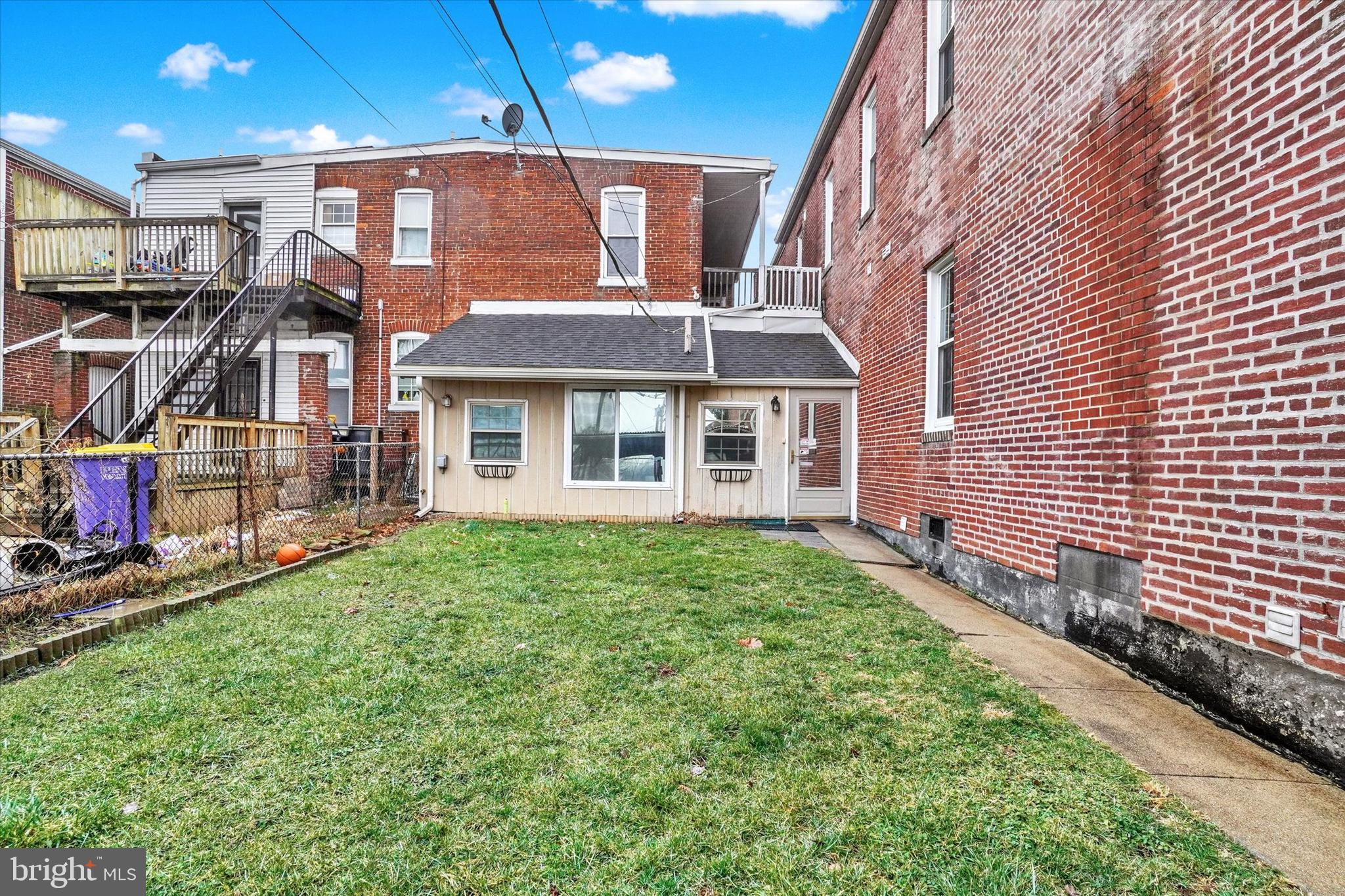 NORTH YORK - Residential Income