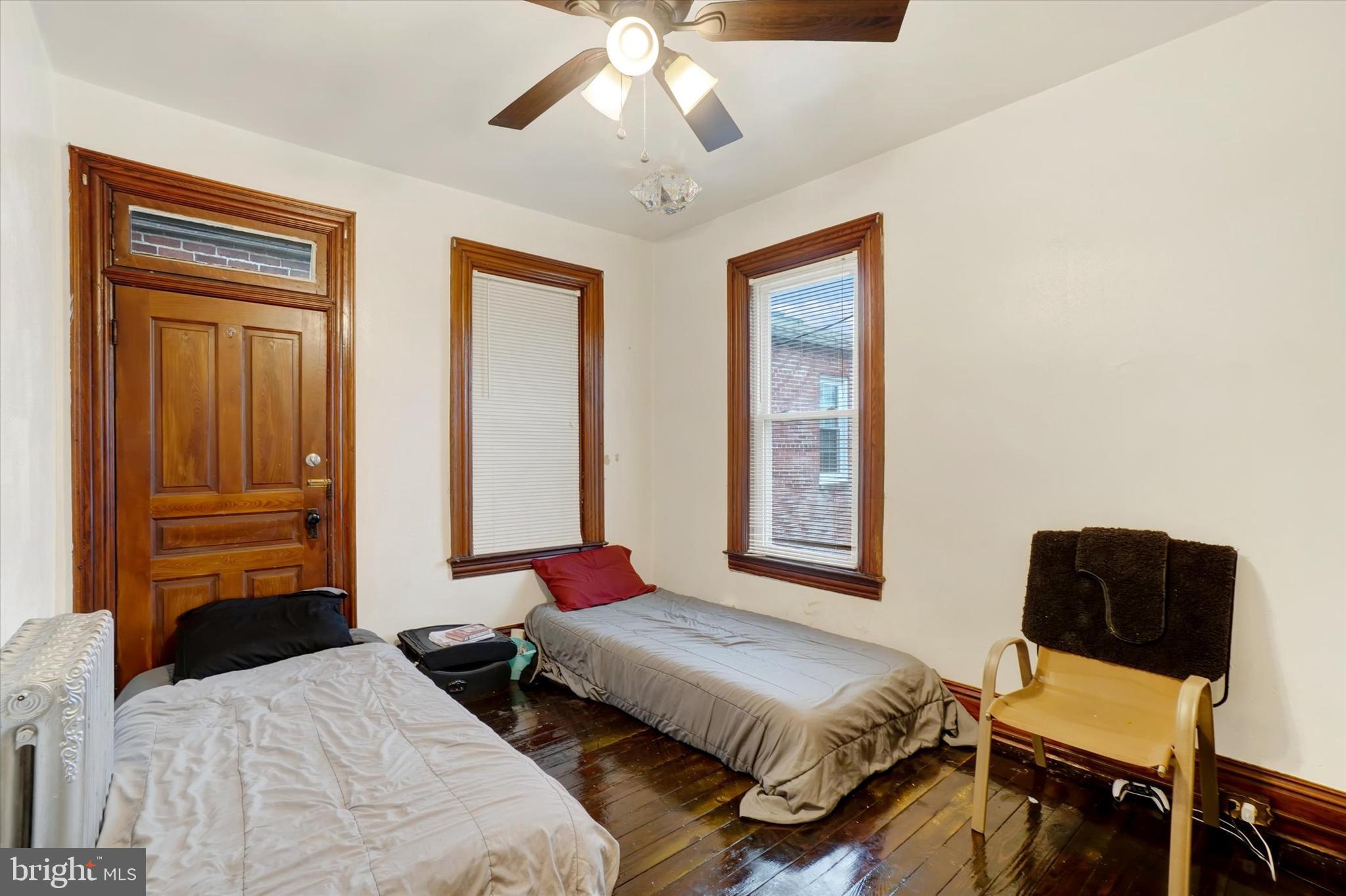 NORTH YORK - Residential Income