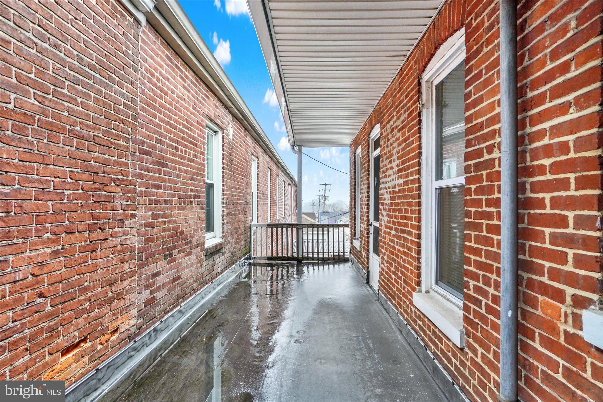 NORTH YORK - Residential Income