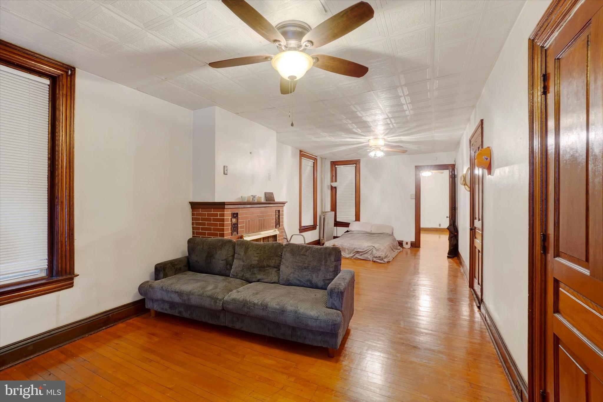 NORTH YORK - Residential Income