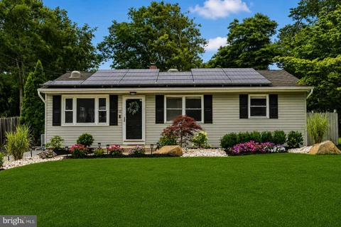 12 Blue Spruce Drive, Jackson, NJ MLS: NJOC2043930