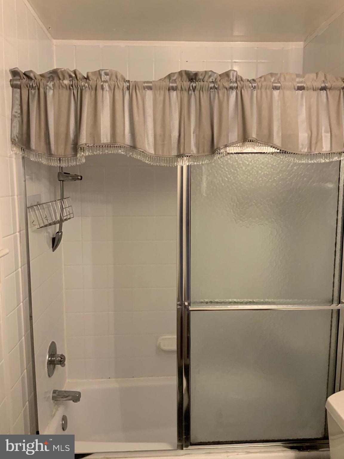 MONIKA COURTS CONDO - Residential