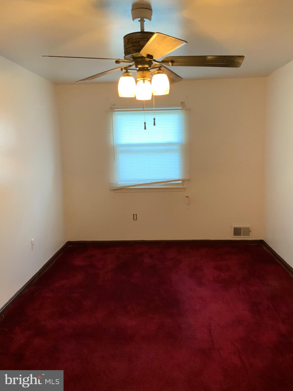 MONIKA COURTS CONDO - Residential