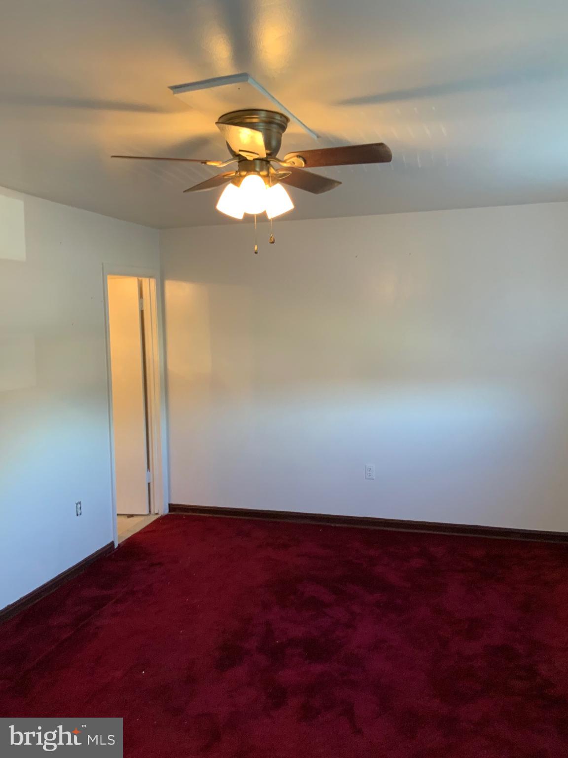 MONIKA COURTS CONDO - Residential