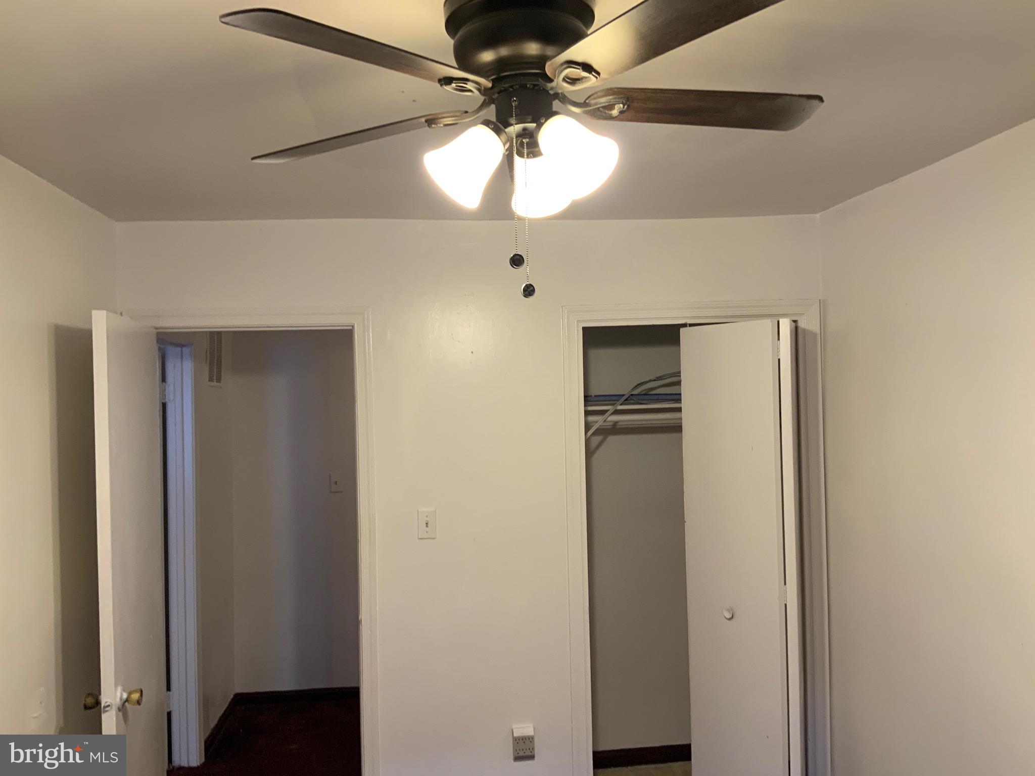 MONIKA COURTS CONDO - Residential