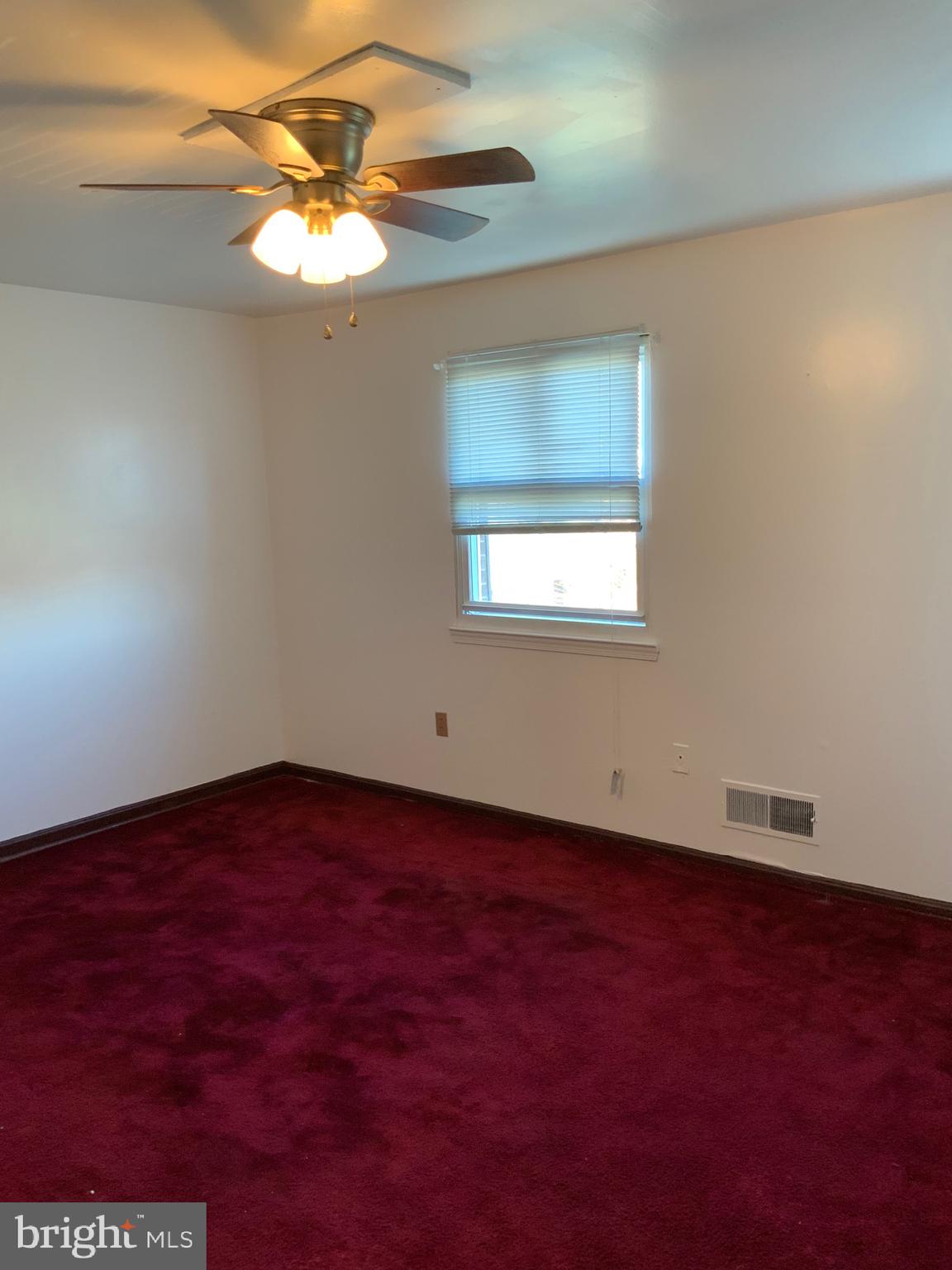 MONIKA COURTS CONDO - Residential