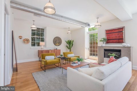 215 I STREET NE 105 WASHINGTON DC 20002