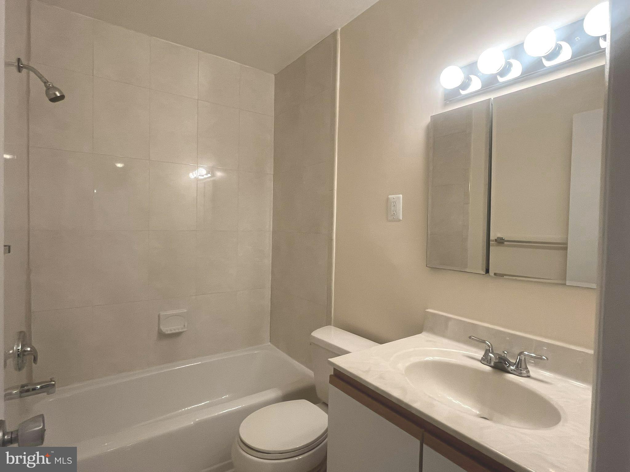 PARKSIDE CONDOMINIUMS - Residential