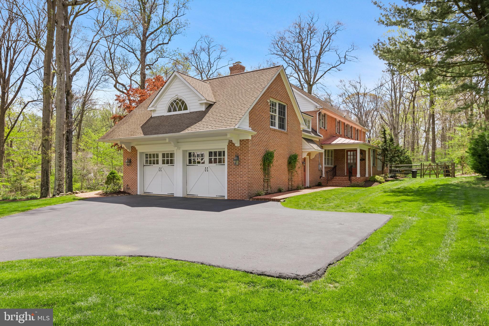 BUTTONWOOD FARMS - Residential