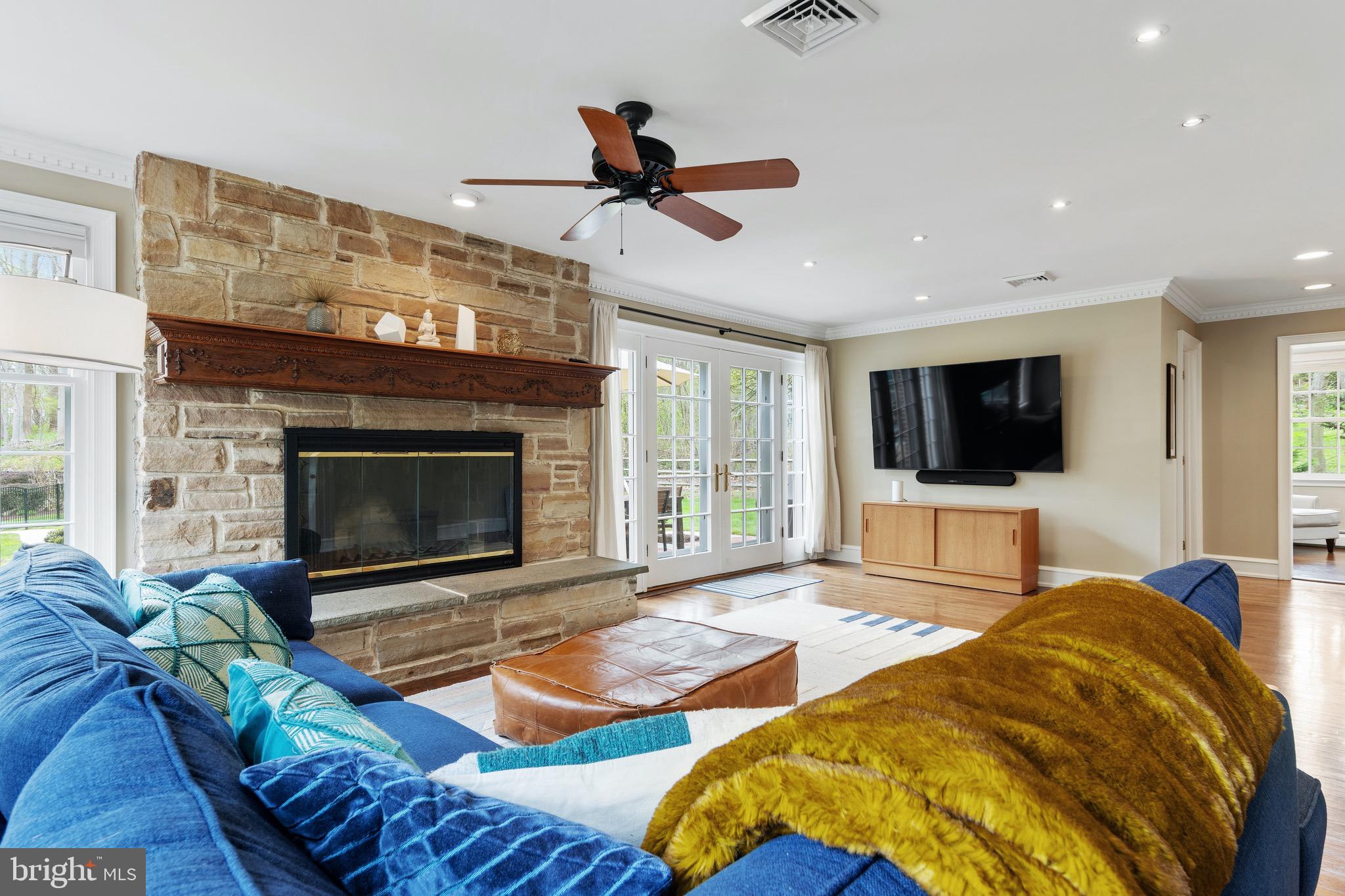 BUTTONWOOD FARMS - Residential