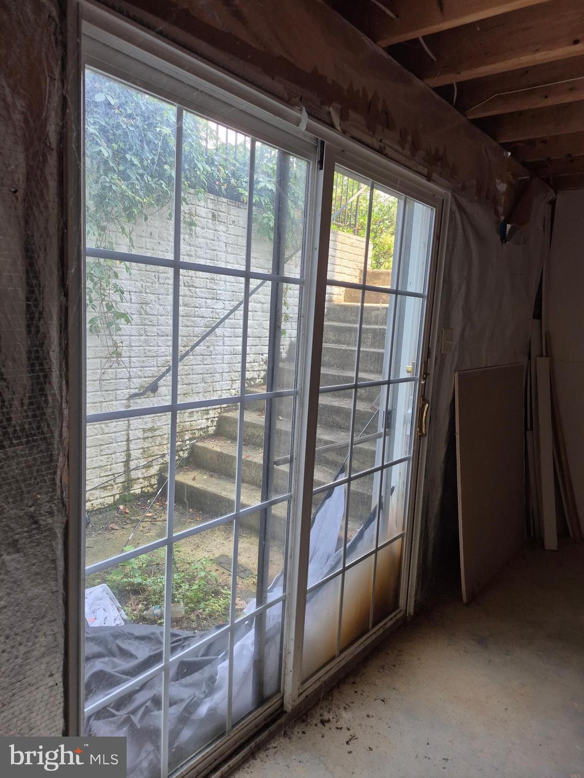 ST CHARLES SUB - SHEFFIELD - Residential Lease