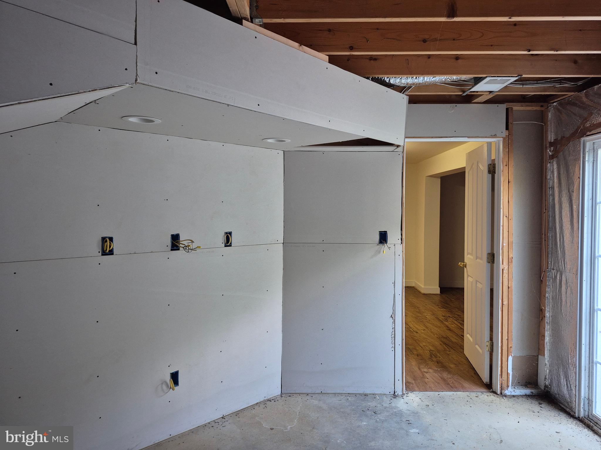 ST CHARLES SUB - SHEFFIELD - Residential Lease